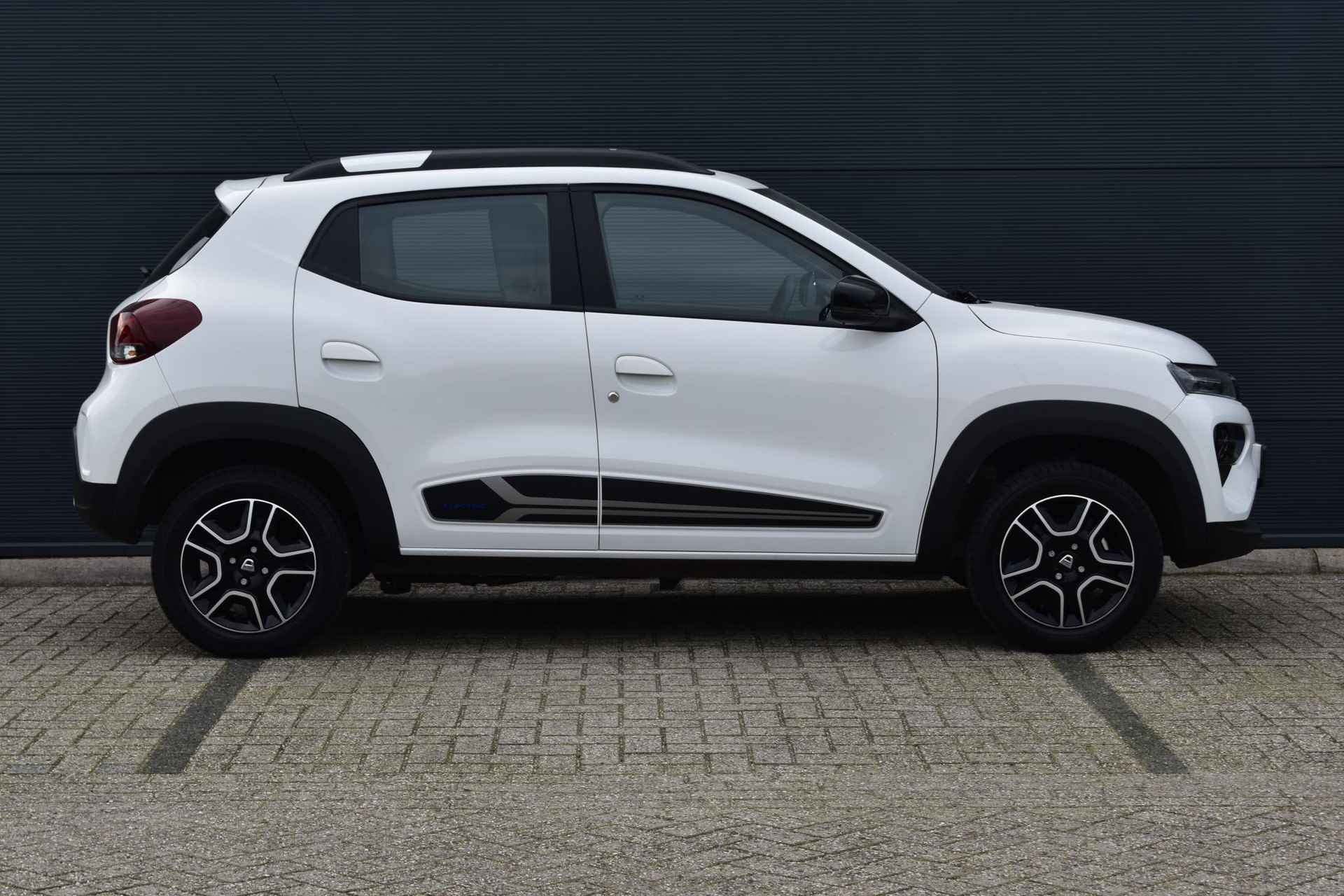 Dacia Spring Comfort 27 kWh 45pk | PDC Achter | Bluetooth | DAB | Radio | Automaat - 4/28