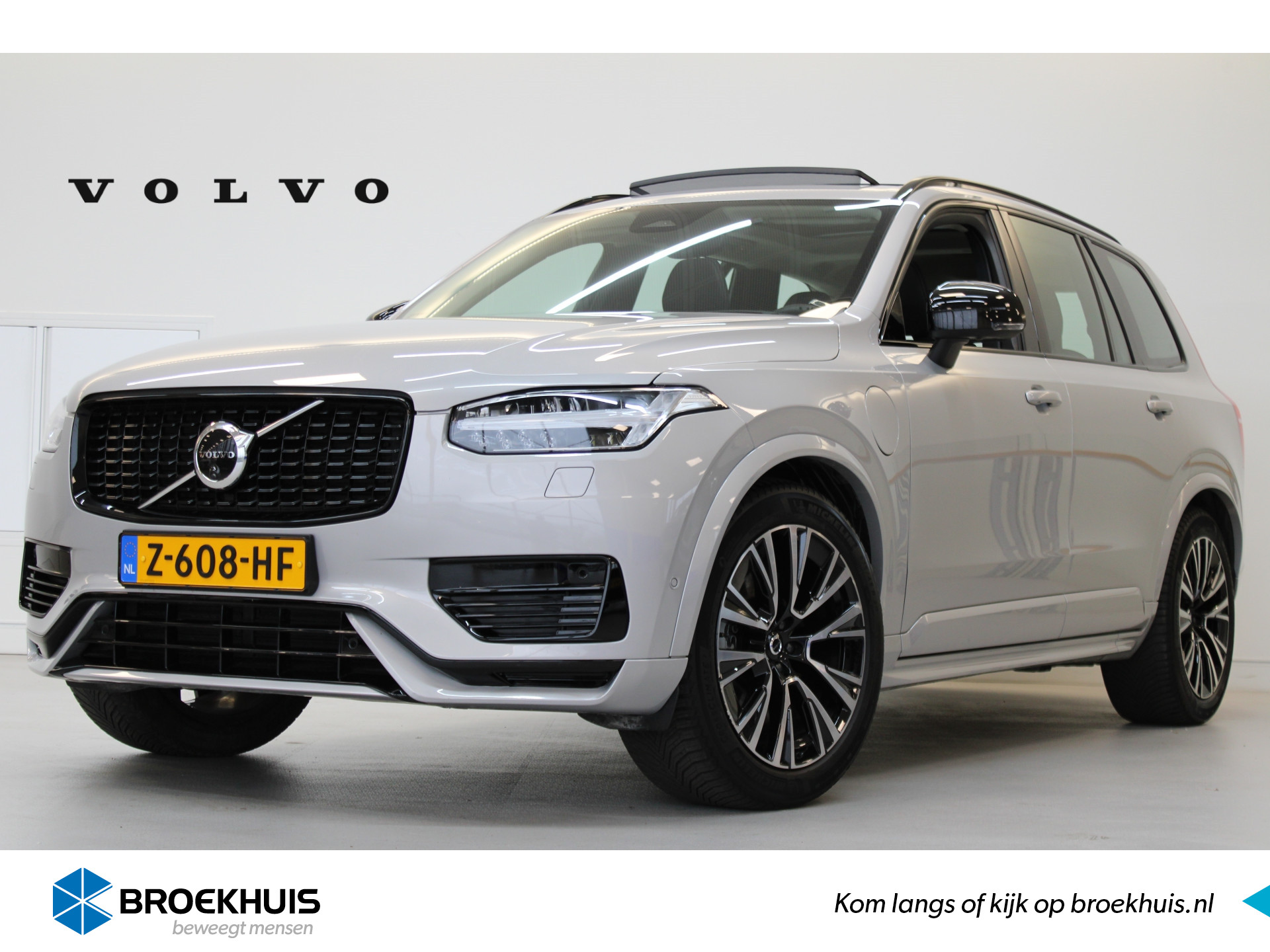 Volvo XC90 T8 455PK AWD Ultimate Dark | B&W Audio | Luchtv | Massage | Trekhaak | Gelam Glas