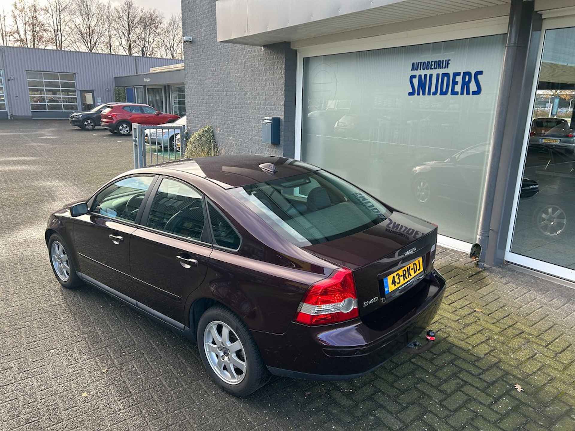 VOLVO S40 2.4 MOMENTUM GEARTRONIC - 7/23