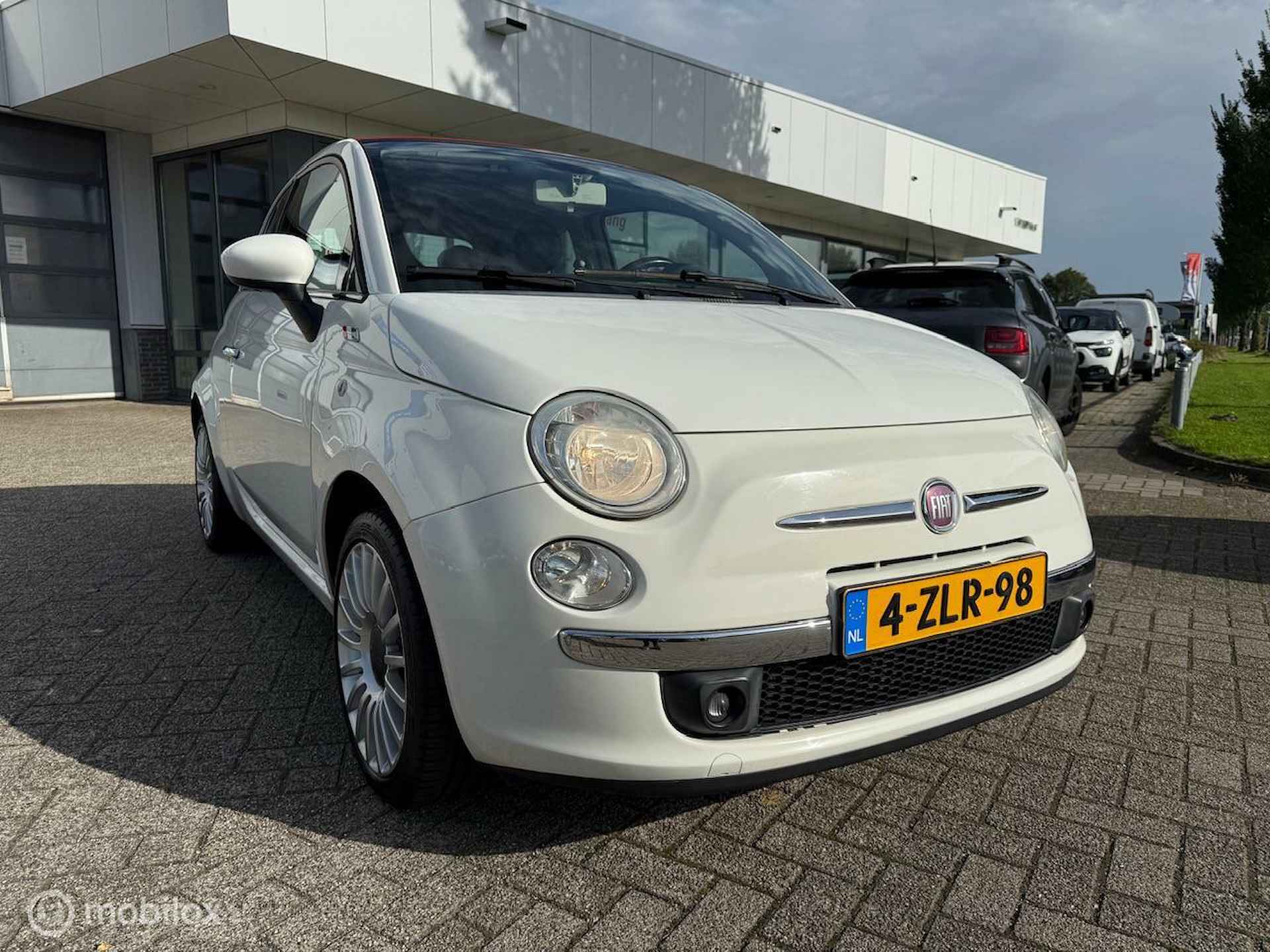 FIAT 500 1.2 LOUNGE CABRIO 6 MND BOVAG RIJKLAAR PRIJS - 3/23