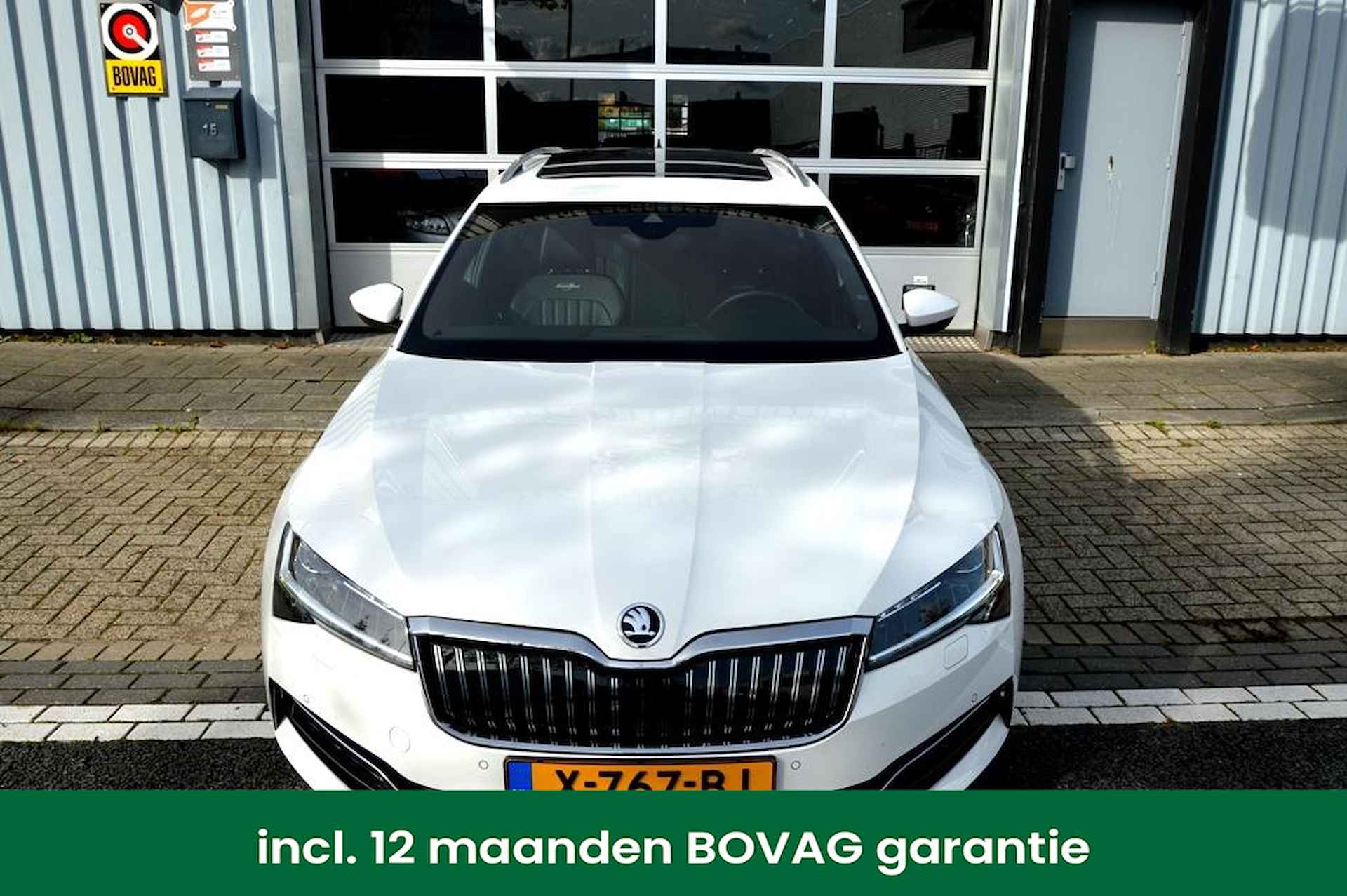 Skoda Superb Combi 1.4 TSI iV CAM/LMV19/NAVI/LEER/VIRTU/PANO - 6/65