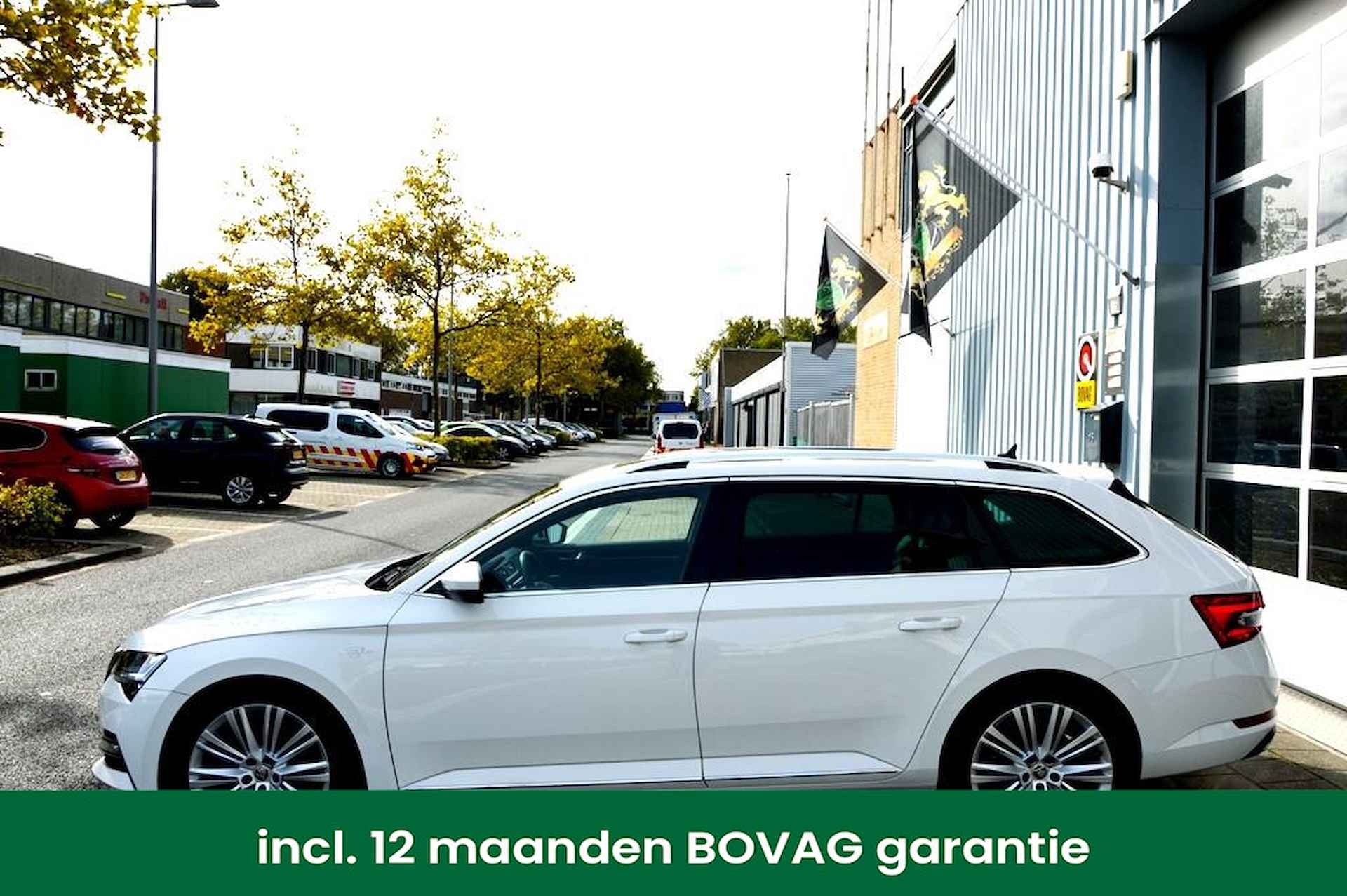 Skoda Superb Combi 1.4 TSI iV CAM/LMV19/NAVI/LEER/VIRTU/PANO - 16/65