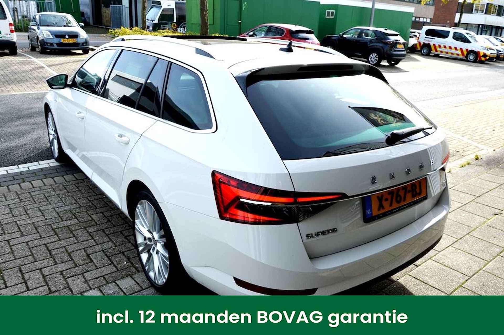 Skoda Superb Combi 1.4 TSI iV CAM/LMV19/NAVI/LEER/VIRTU/PANO - 17/65