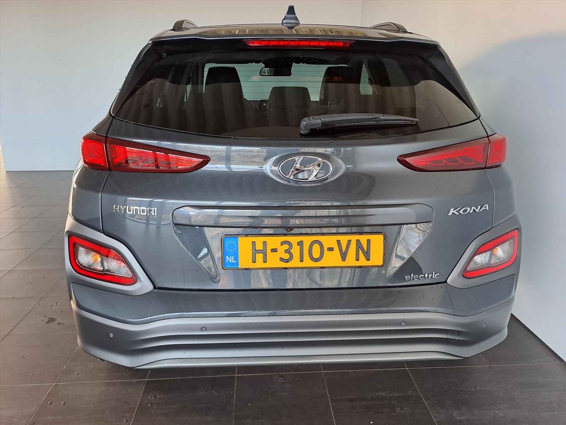 HYUNDAI Kona EV 204pk 2WD Aut. Premium - 4/26