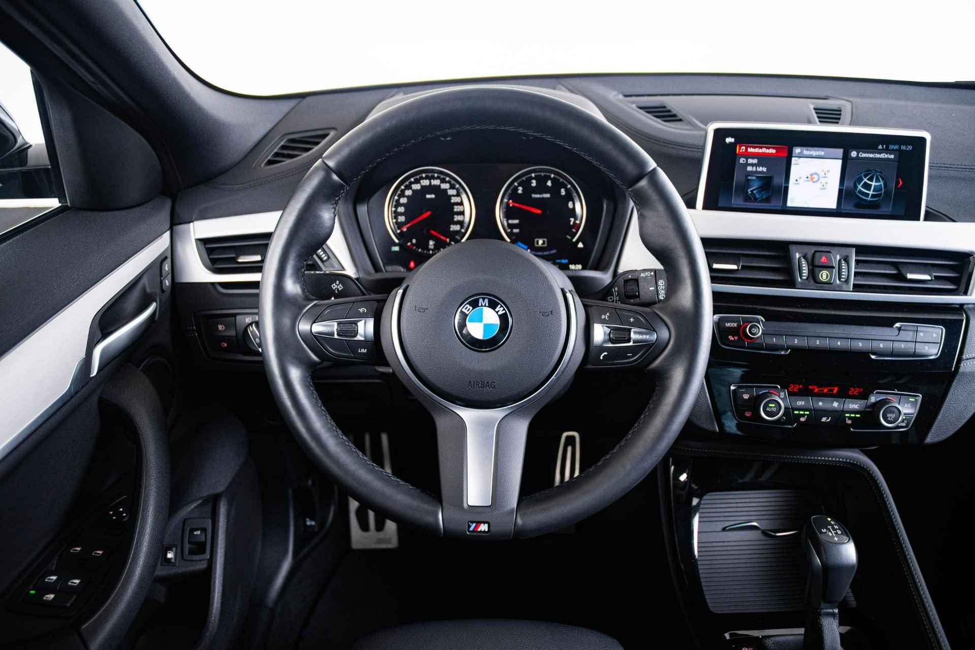 BMW X2 xDrive25e High Executive M Sport - Elektrisch verwarmde voorstoelen - Sportstoelen - Park Assistant - Cruise Control - Koplampsproeiers - Elektrische Achterklep - Stuurwielrand verwarmd - Armsteun voor - - 15/68