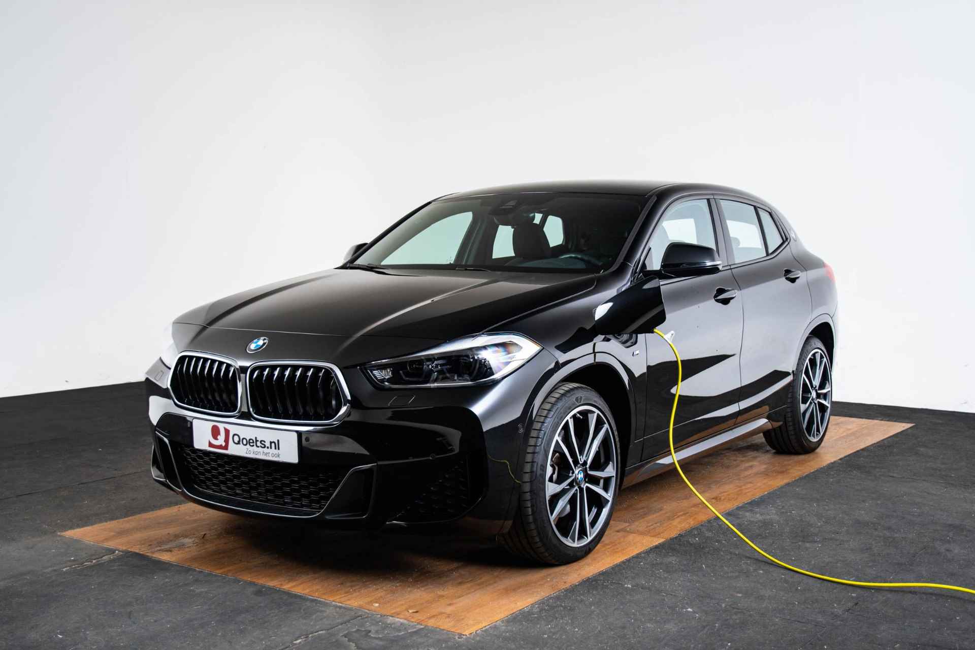 BMW X2 xDrive25e High Executive M Sport - Elektrisch verwarmde voorstoelen - Sportstoelen - Park Assistant - Cruise Control - Koplampsproeiers - Elektrische Achterklep - Stuurwielrand verwarmd - Armsteun voor - - 22/68