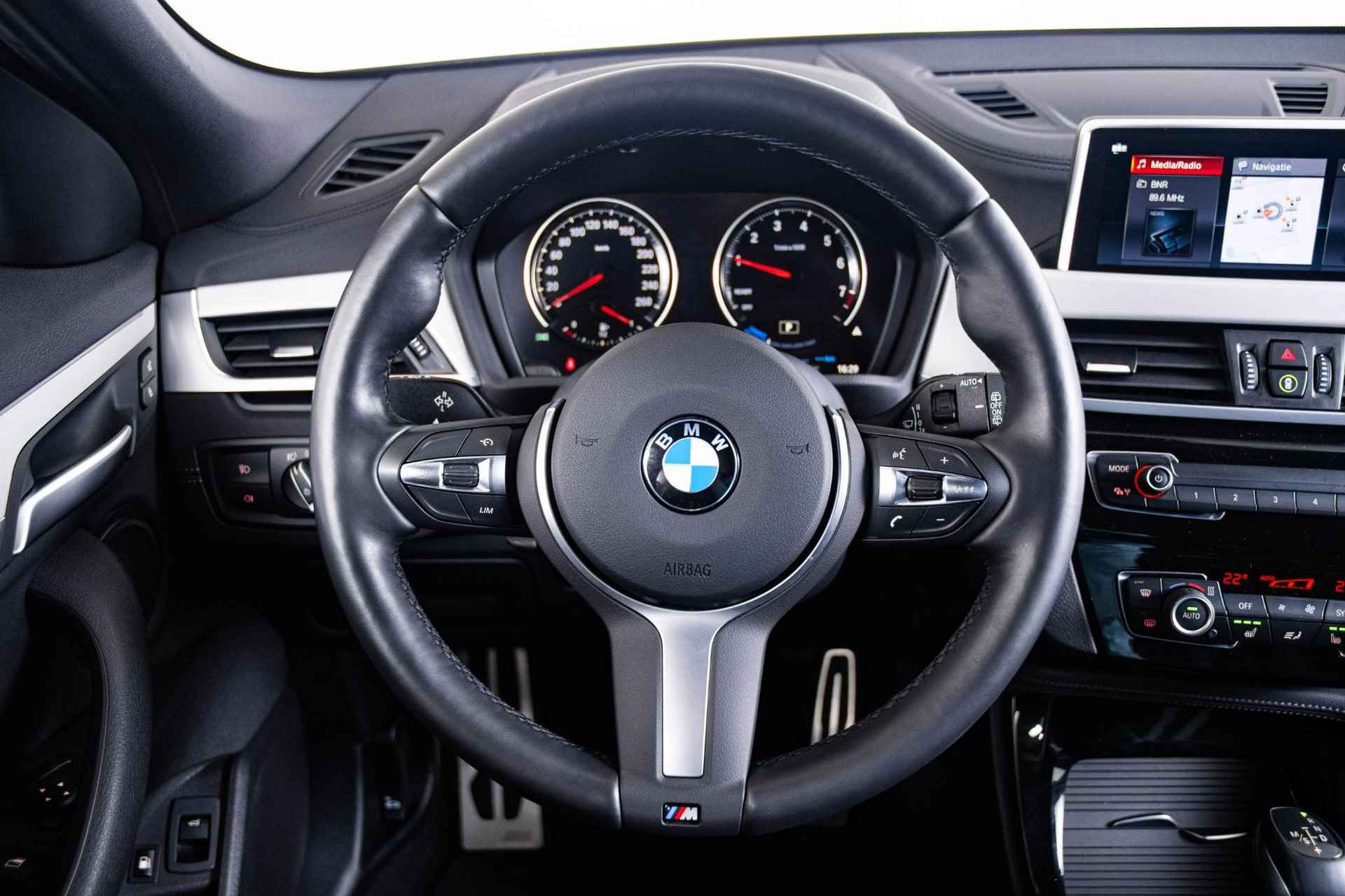 BMW X2 xDrive25e High Executive M Sport - Elektrisch verwarmde voorstoelen - Sportstoelen - Park Assistant - Cruise Control - Koplampsproeiers - Elektrische Achterklep - Stuurwielrand verwarmd - Armsteun voor - - 31/68