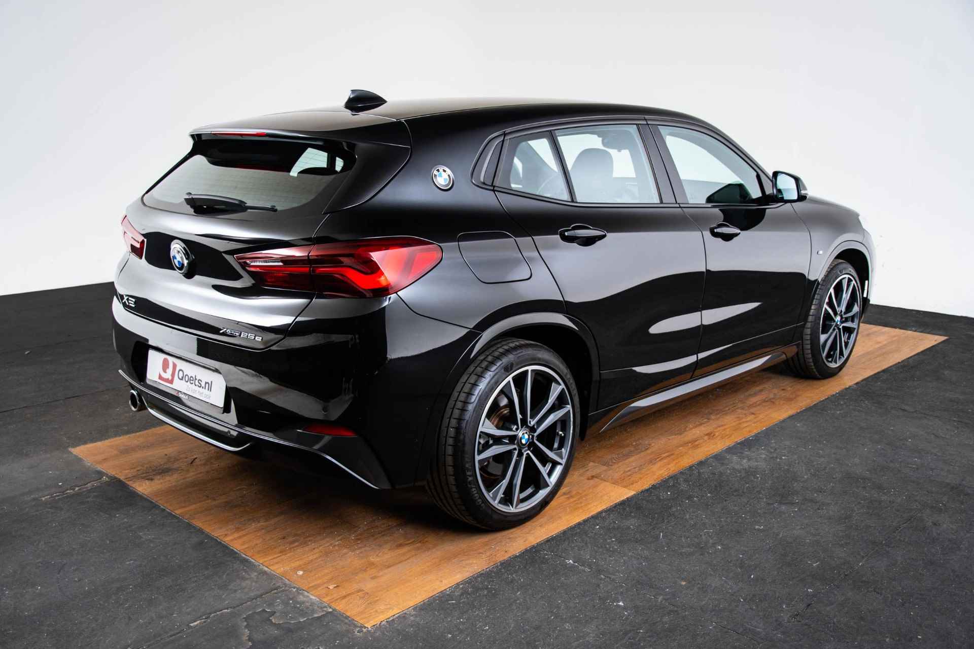 BMW X2 xDrive25e High Executive M Sport - Elektrisch verwarmde voorstoelen - Sportstoelen - Park Assistant - Cruise Control - Koplampsproeiers - Elektrische Achterklep - Stuurwielrand verwarmd - Armsteun voor - - 38/68