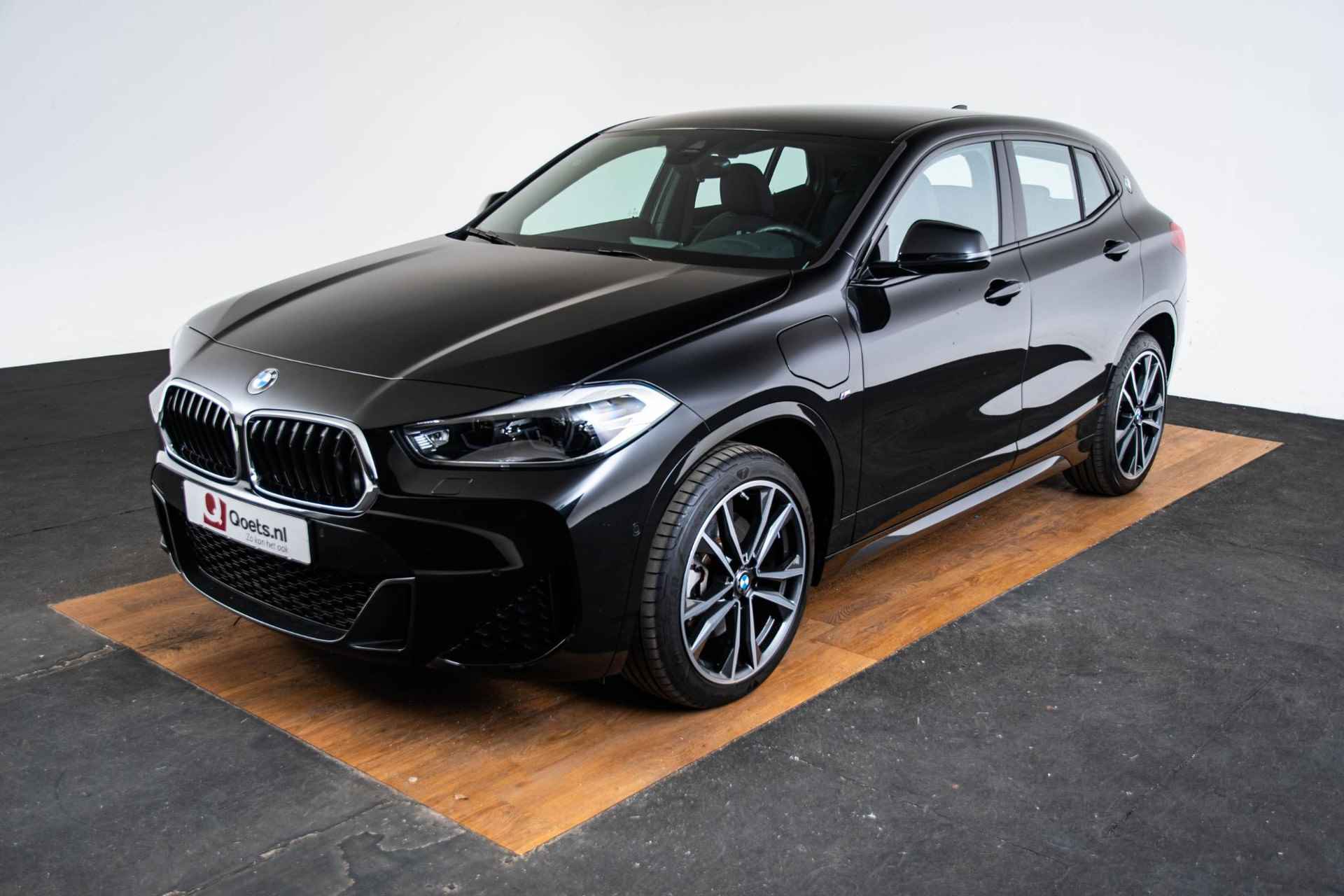 BMW X2 xDrive25e High Executive M Sport - Elektrisch verwarmde voorstoelen - Sportstoelen - Park Assistant - Cruise Control - Koplampsproeiers - Elektrische Achterklep - Stuurwielrand verwarmd - Armsteun voor - - 58/68