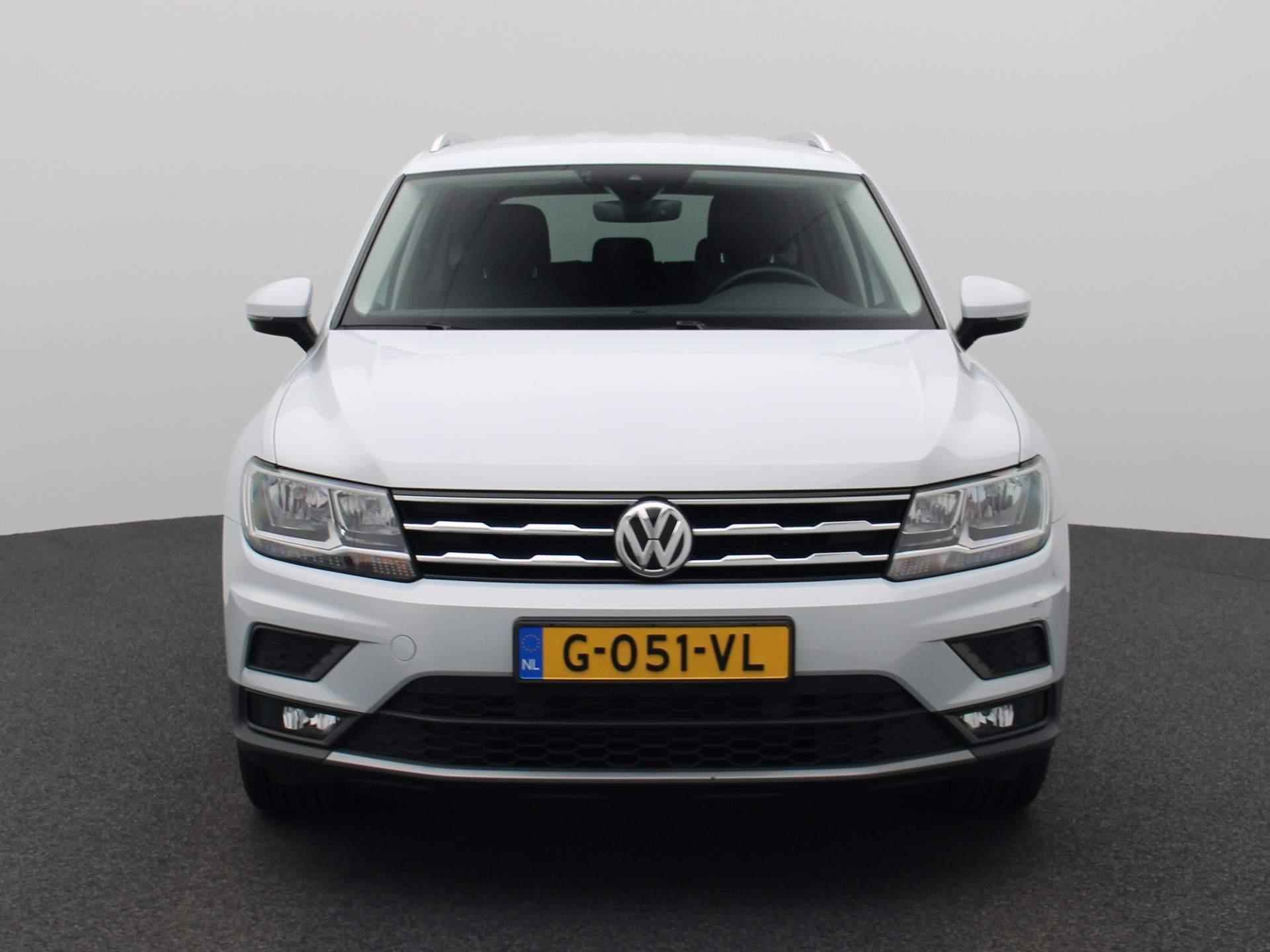 Volkswagen Tiguan Allspace 2.0 TDI 150 PK | Navigatie | Apple Carplay | Android Auto | Parkeersensoren | Elektrische Achterklep | Zwenkbare Trekhaak | Adaptive Cruise Control | DAB | Telefoon Draadloos Opladen | Rijstrookhulp | - 4/40