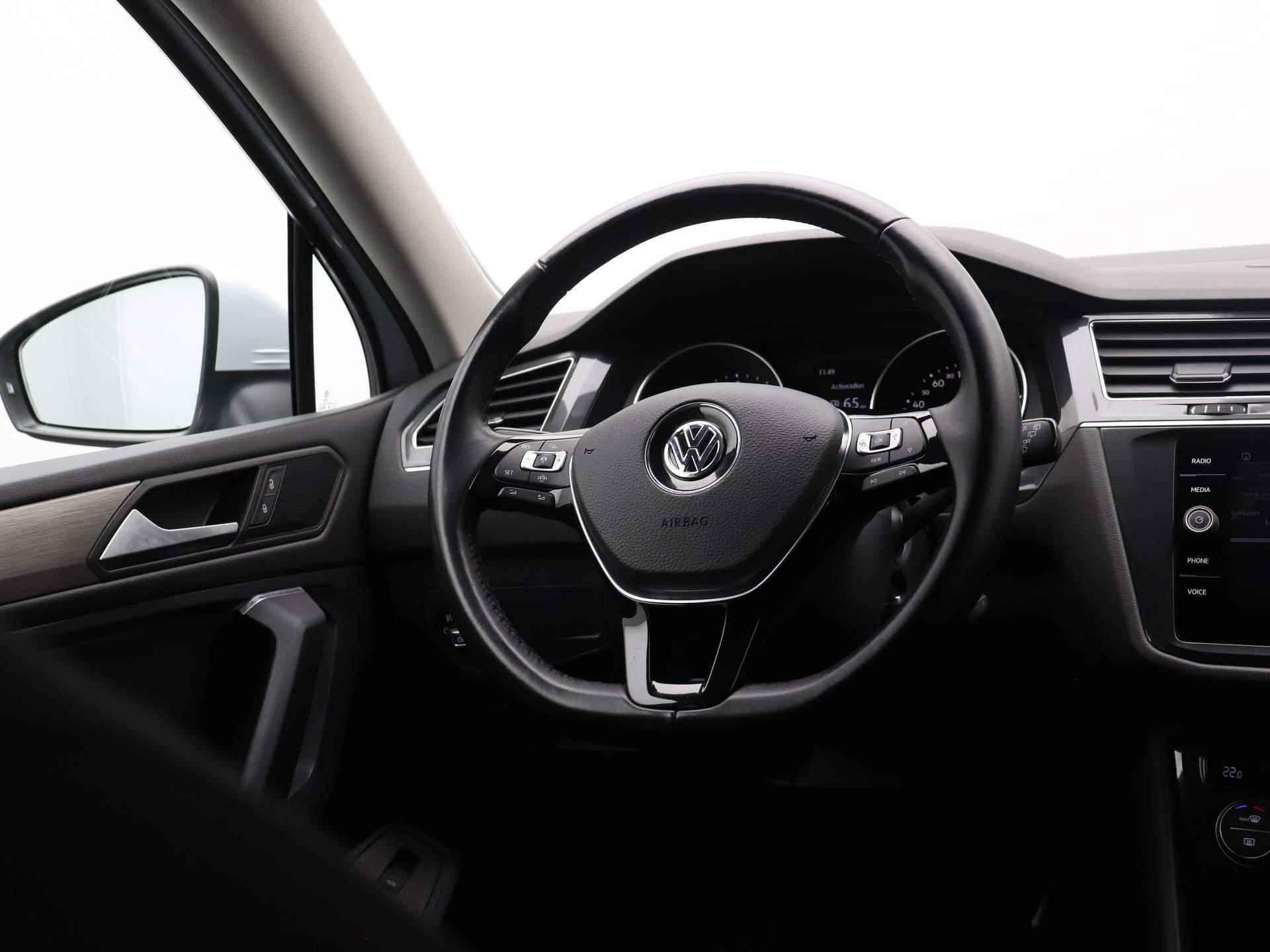 Volkswagen Tiguan Allspace 2.0 TDI 150 PK | Navigatie | Apple Carplay | Android Auto | Parkeersensoren | Elektrische Achterklep | Zwenkbare Trekhaak | Adaptive Cruise Control | DAB | Telefoon Draadloos Opladen | Rijstrookhulp | - 12/40