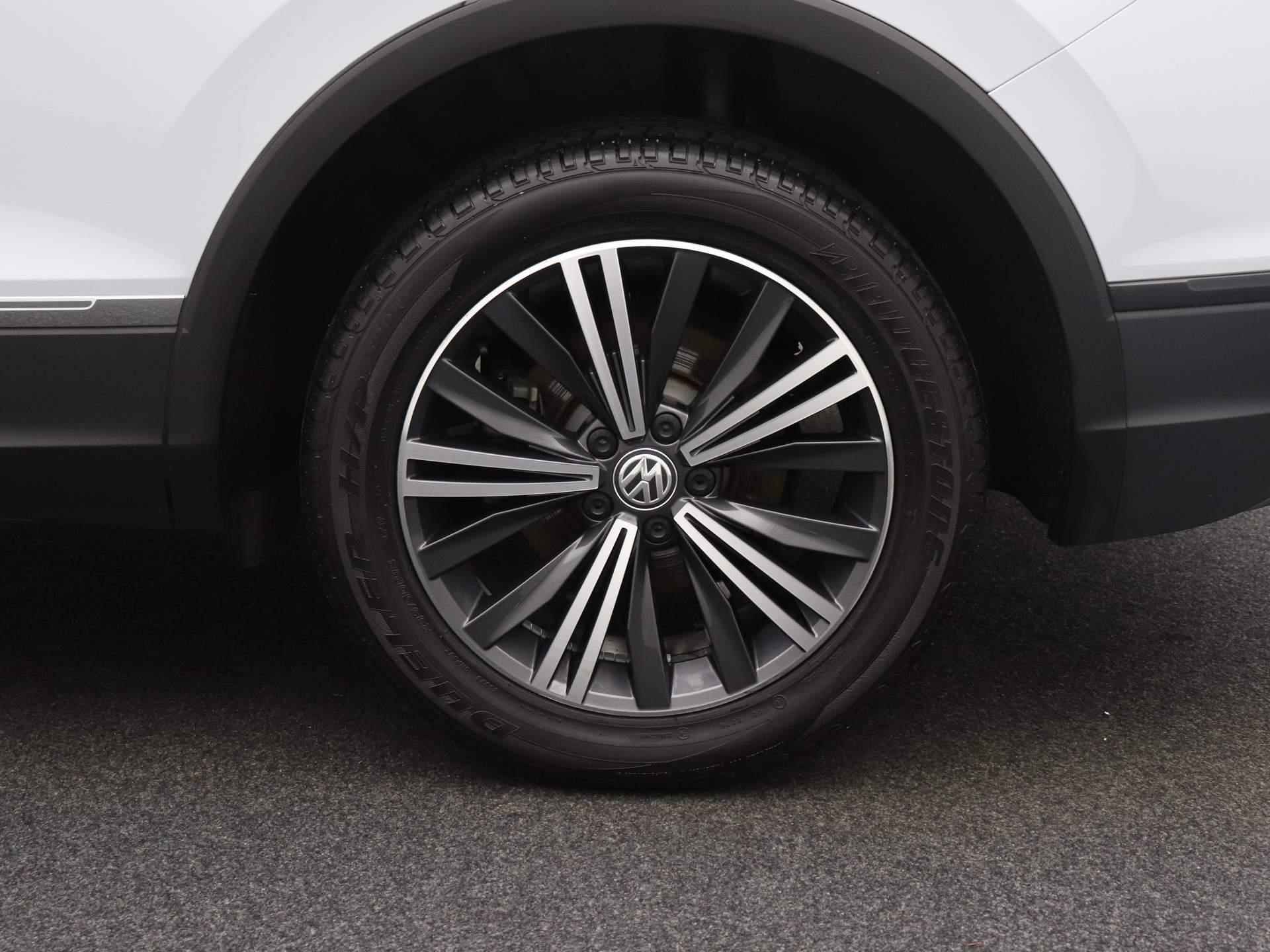 Volkswagen Tiguan Allspace 2.0 TDI 150 PK | Navigatie | Apple Carplay | Android Auto | Parkeersensoren | Elektrische Achterklep | Zwenkbare Trekhaak | Adaptive Cruise Control | DAB | Telefoon Draadloos Opladen | Rijstrookhulp | - 17/40