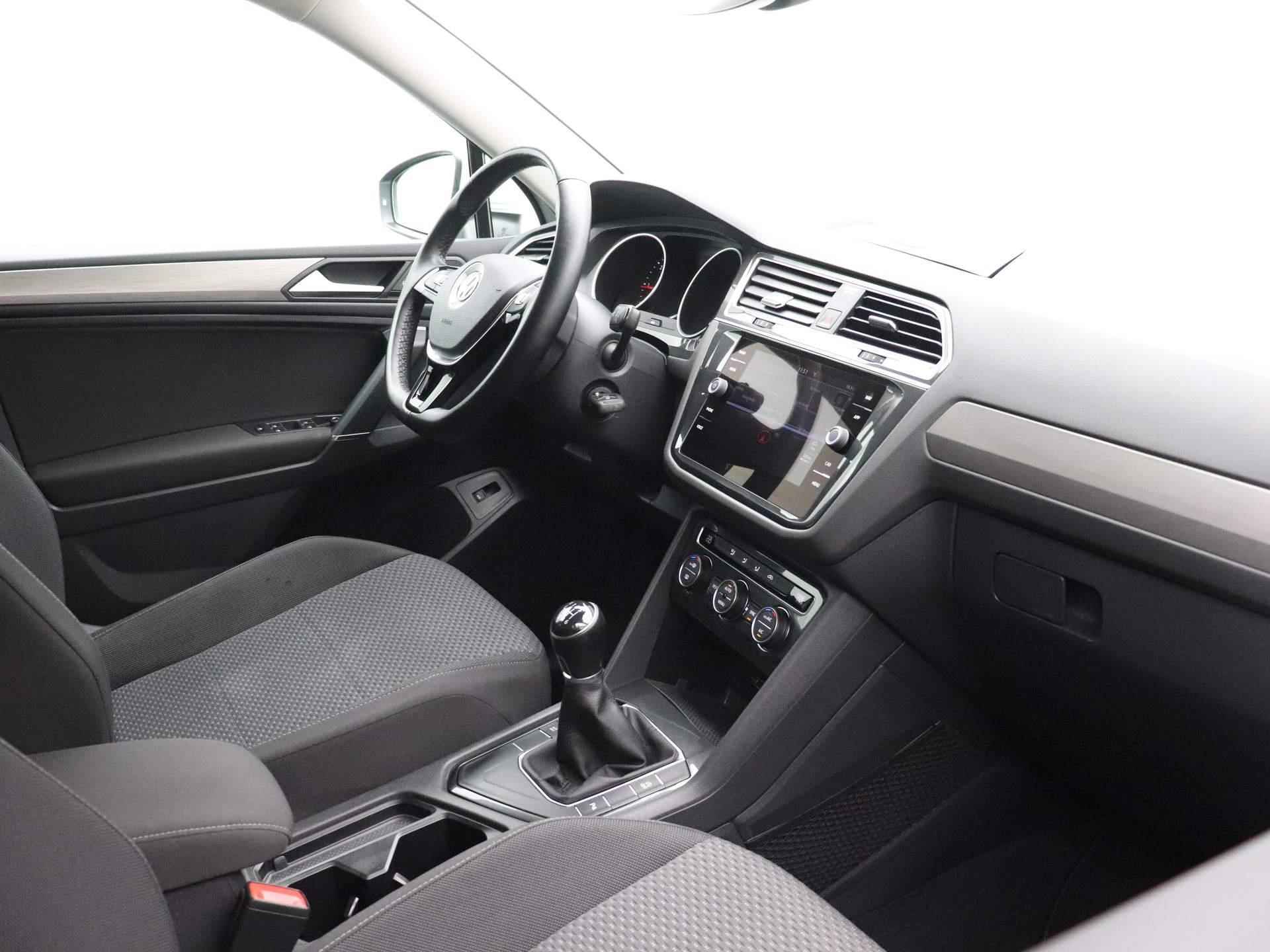 Volkswagen Tiguan Allspace 2.0 TDI 150 PK | Navigatie | Apple Carplay | Android Auto | Parkeersensoren | Elektrische Achterklep | Zwenkbare Trekhaak | Adaptive Cruise Control | DAB | Telefoon Draadloos Opladen | Rijstrookhulp | - 35/40