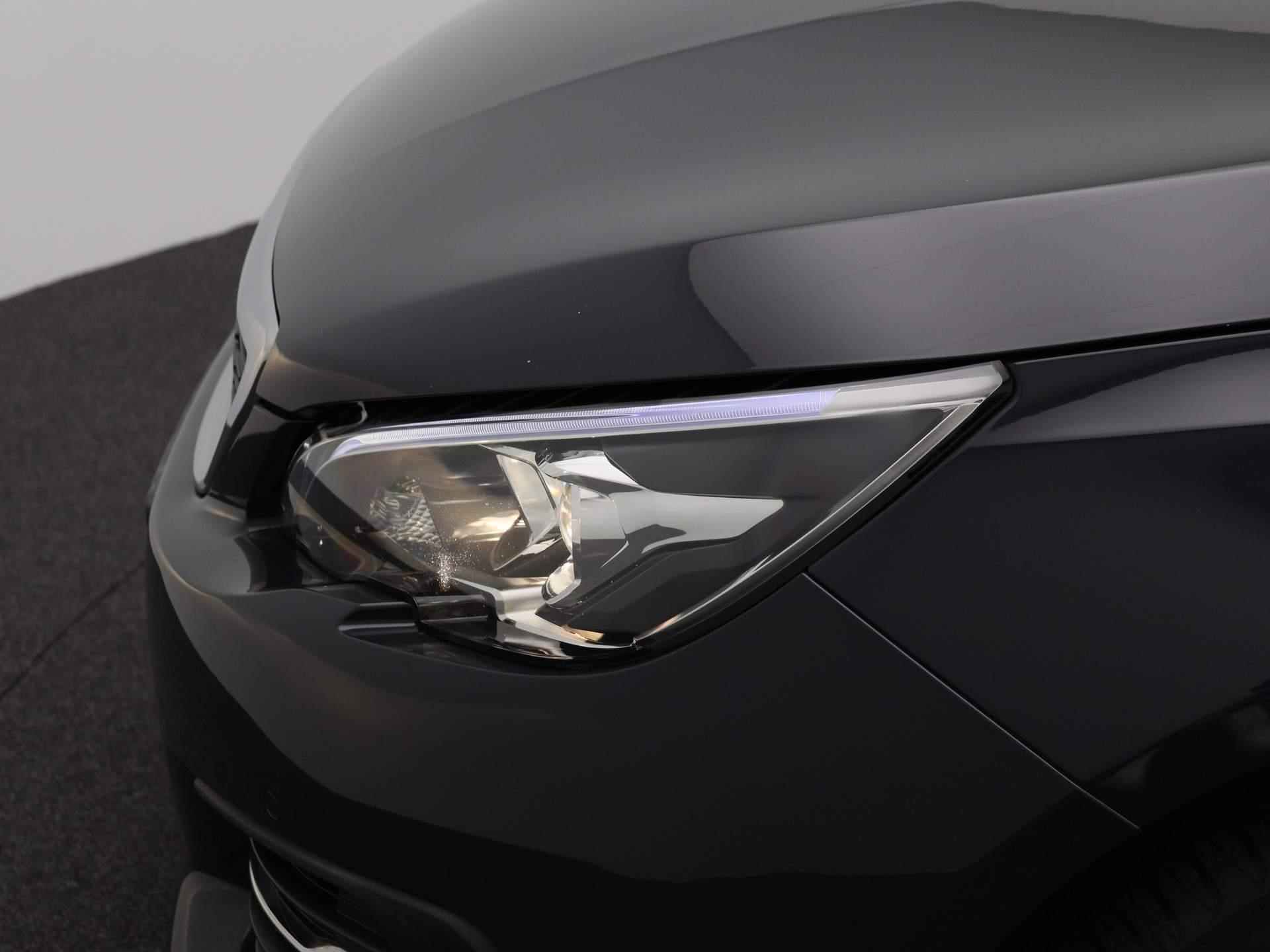 Peugeot 308 1.2 PureTech Blue Lease Executive | Navigatie | Climate control | Panorama dak | LMV | Parkeer sensoren | - 16/34