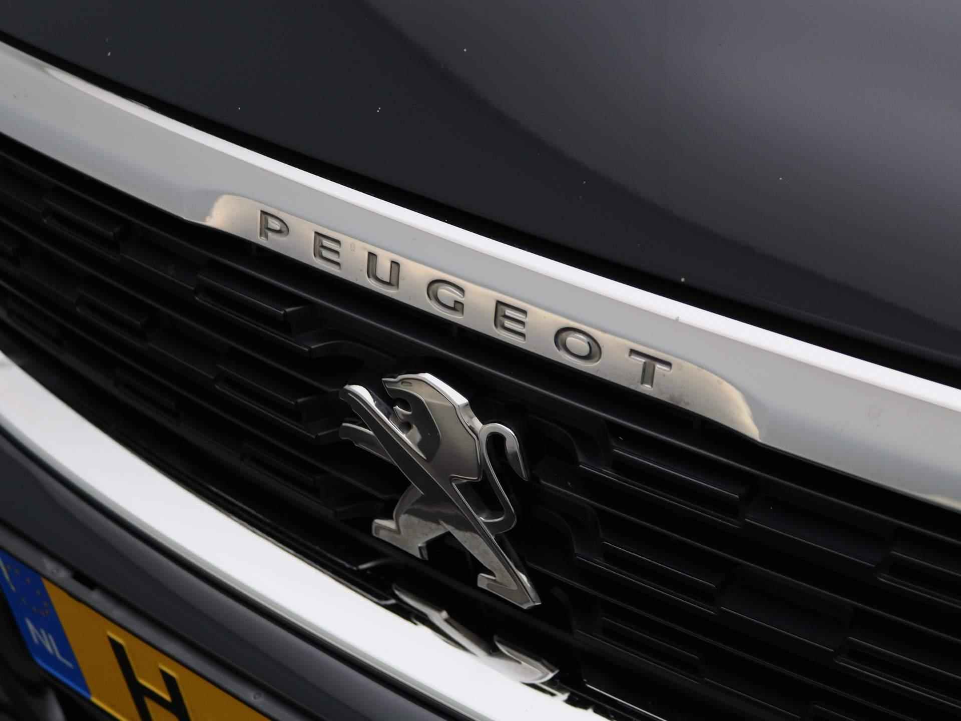 Peugeot 308 1.2 PureTech Blue Lease Executive | Navigatie | Climate control | Panorama dak | LMV | Parkeer sensoren | - 32/34