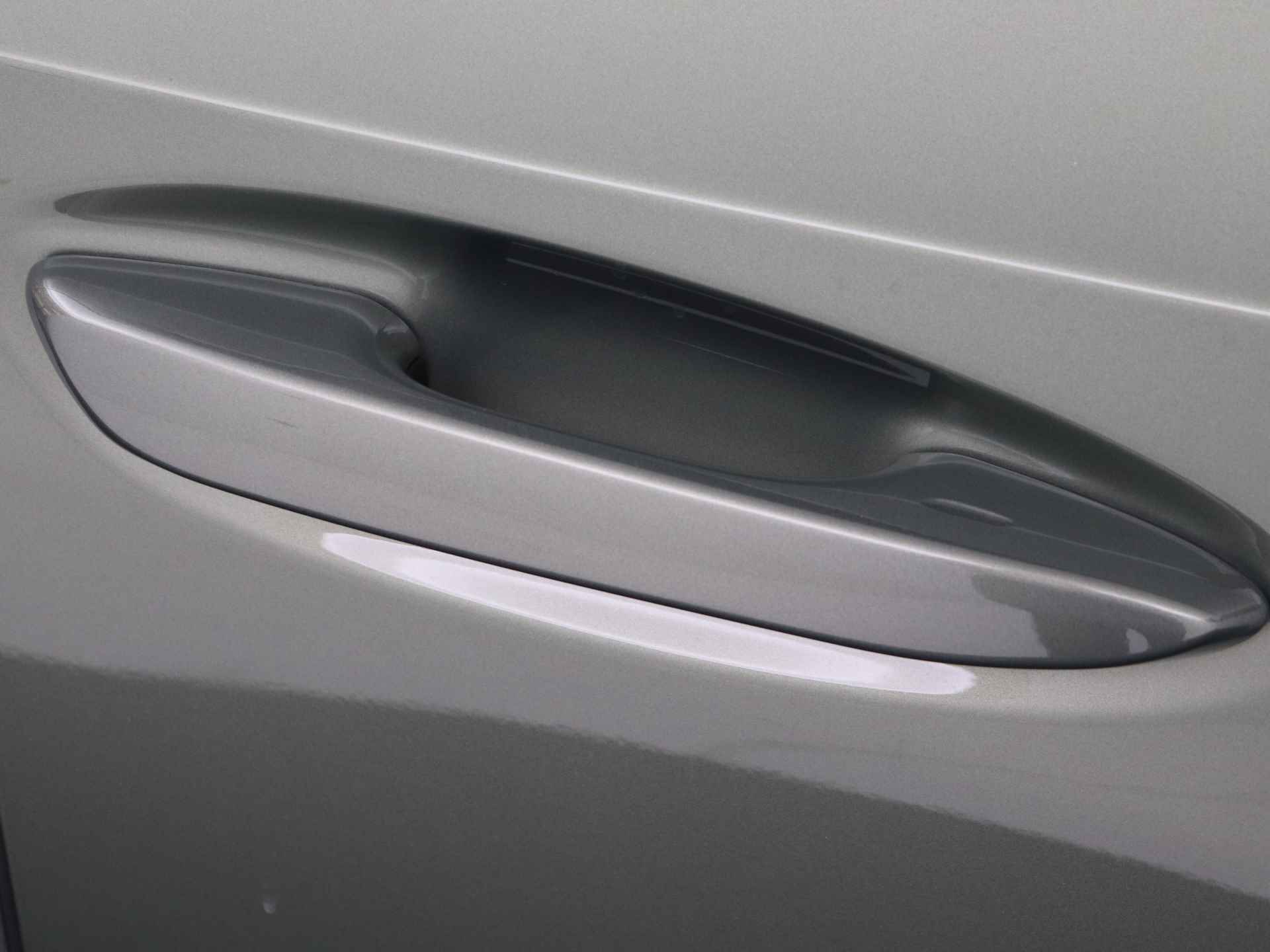 Lexus ES 300h Business Line | Premium Navigatiesysteem | Stoel- en stuurwielverwarming | Apple Carplay/ Android Auto | - 39/49