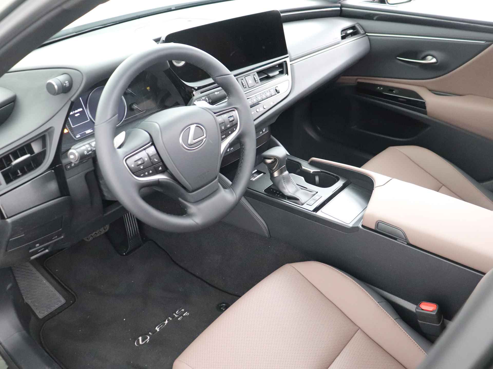 Lexus ES 300h Business Line | Premium Navigatiesysteem | Stoel- en stuurwielverwarming | Apple Carplay/ Android Auto | - 41/49
