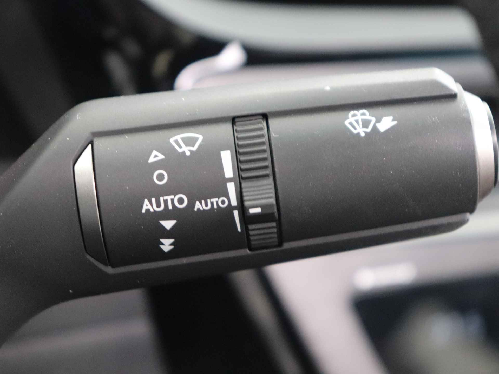 Lexus ES 300h Business Line | Premium Navigatiesysteem | Stoel- en stuurwielverwarming | Apple Carplay/ Android Auto | - 23/49