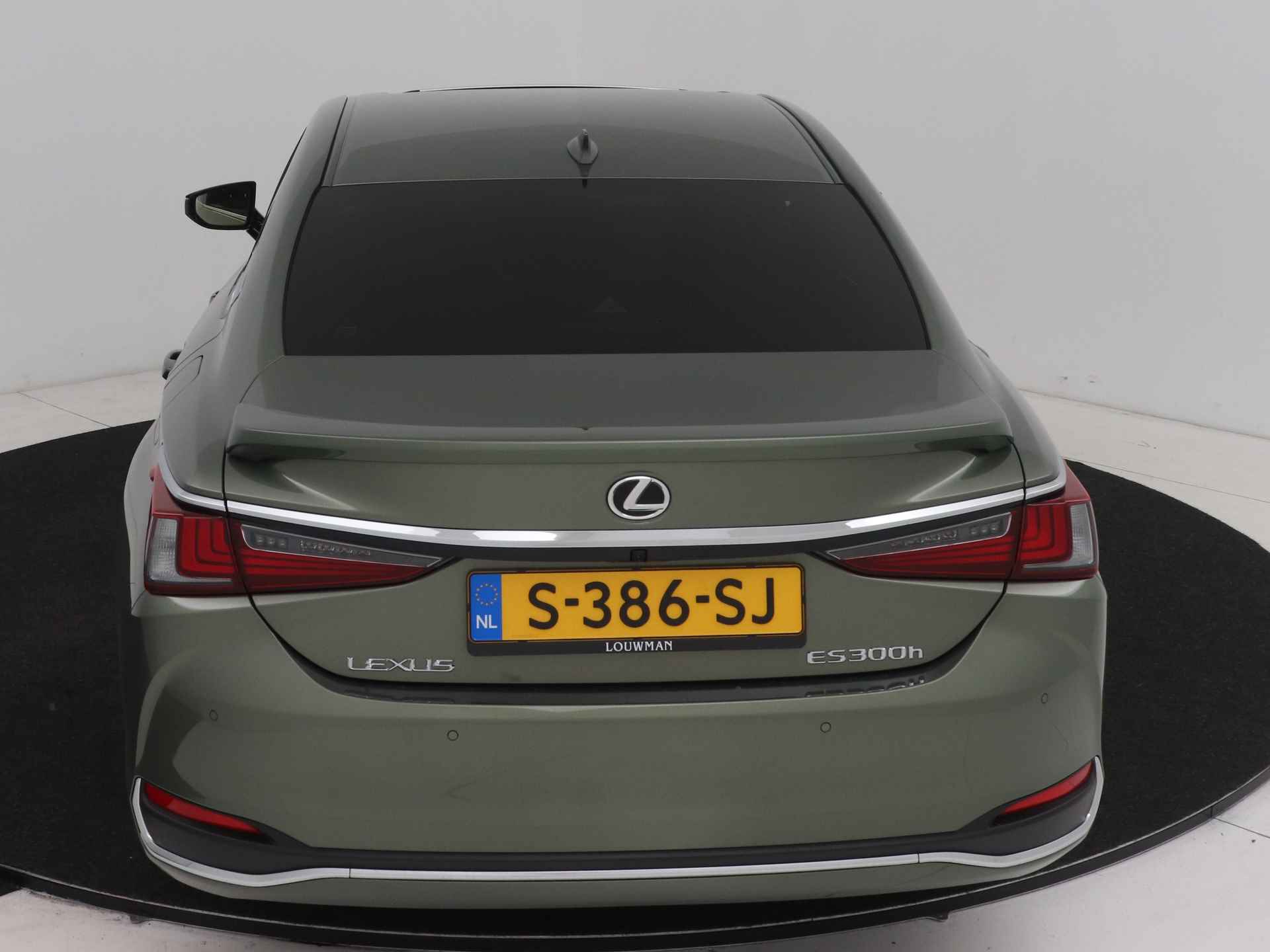Lexus ES 300h Business Line | Premium Navigatiesysteem | Stoel- en stuurwielverwarming | Apple Carplay/ Android Auto | - 27/49