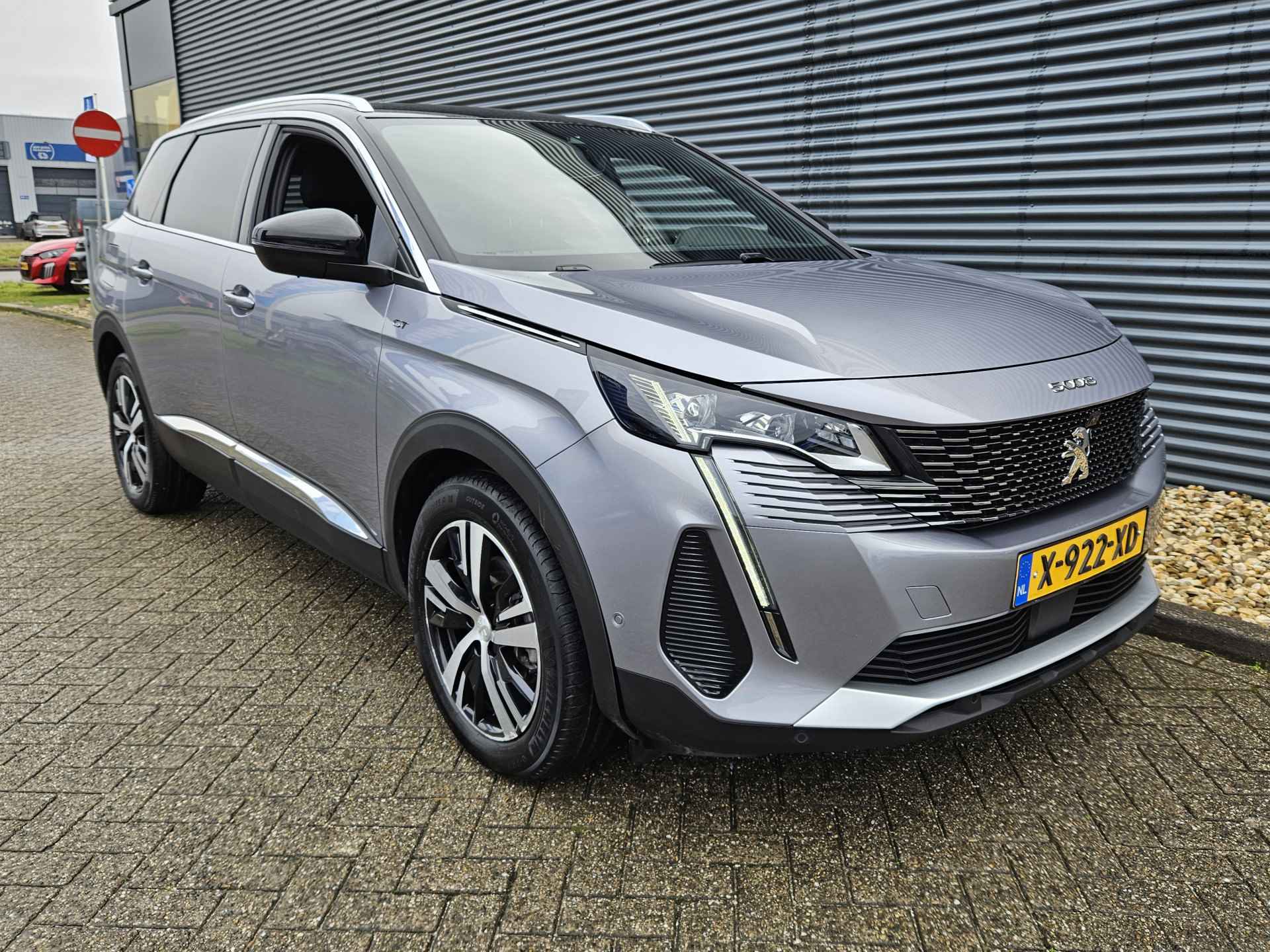 Peugeot 5008 1.2 Hybrid GT | Automaat | 7-Zits | Camera voor en achter | Navigatie | Bluetooth | Apple Carplay en Android Auto | - 3/45