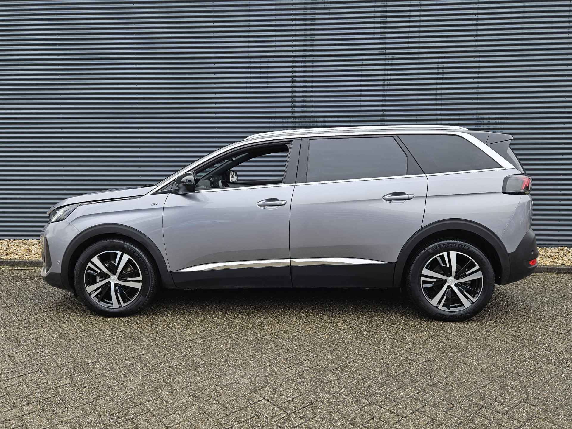 Peugeot 5008 1.2 Hybrid GT | Automaat | 7-Zits | Camera voor en achter | Navigatie | Bluetooth | Apple Carplay en Android Auto | - 4/45