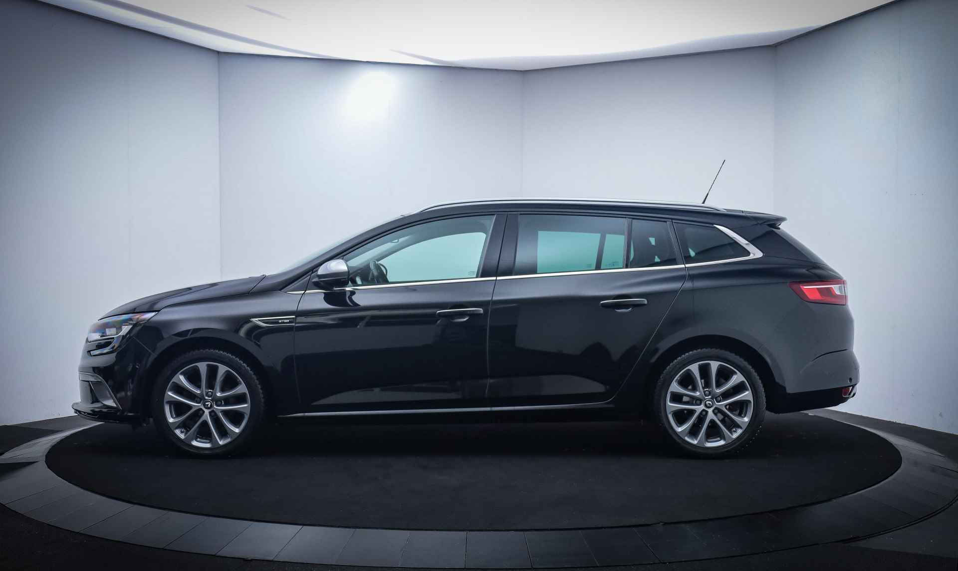 Renault Mégane Estate 1.3TCe GT-Line FULL LED/CAMERA/CARPLAY/NAVI/STOELVERW./TREKHAAK/LMV - 13/29