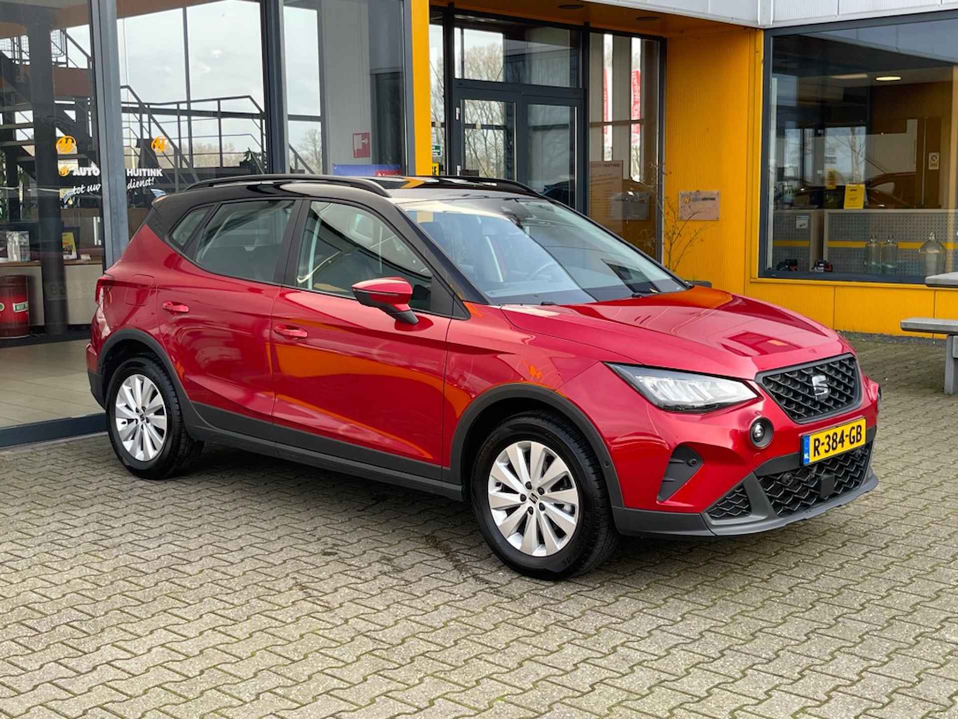 SEAT Arona 1.0 TSI 95 pk Nw model Style - Navi - camera - stoelverwarming - 4/30