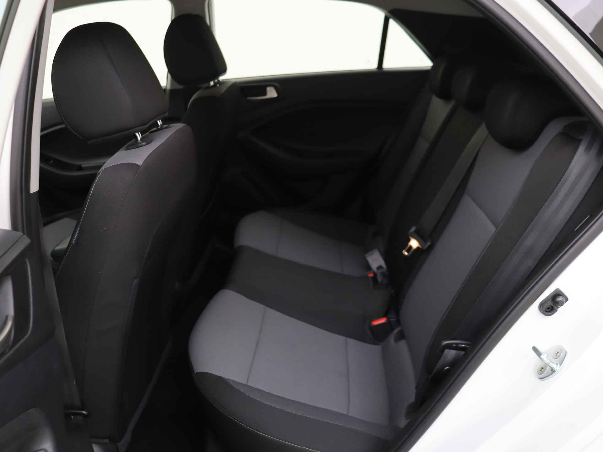 Hyundai i20 1.0 T-GDI Comfort 5 deurs | Navigatie | Climate Control - 12/32