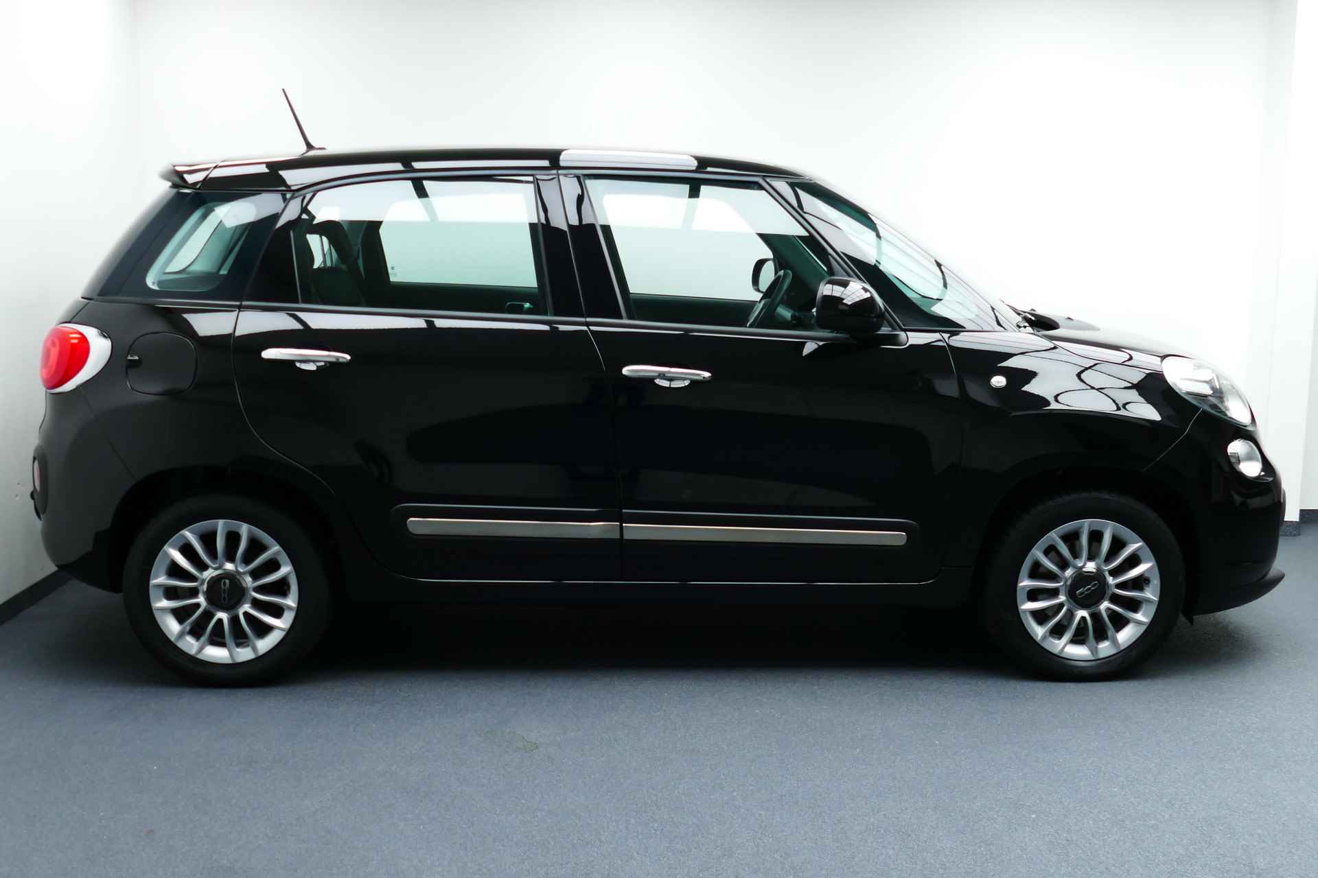 Fiat 500L 0.9 TwinAir Lounge 1-Eig. Panodak, Clima, Cruise, 16"LMV, Trekhaak 1000kg - 10/34