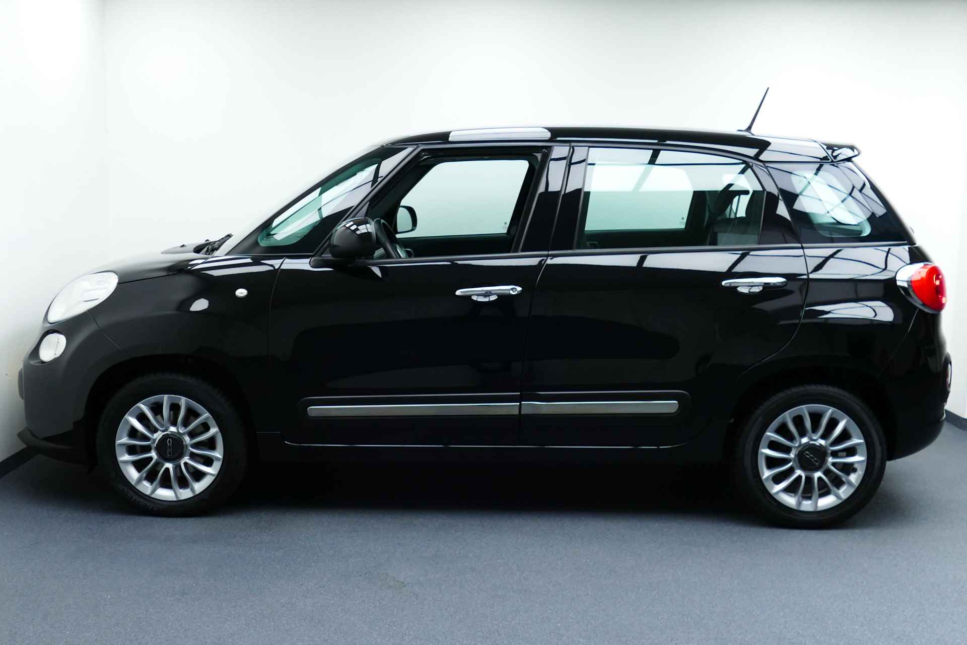 Fiat 500L 0.9 TwinAir Lounge 1-Eig. Panodak, Clima, Cruise, 16"LMV, Trekhaak 1000kg - 11/34