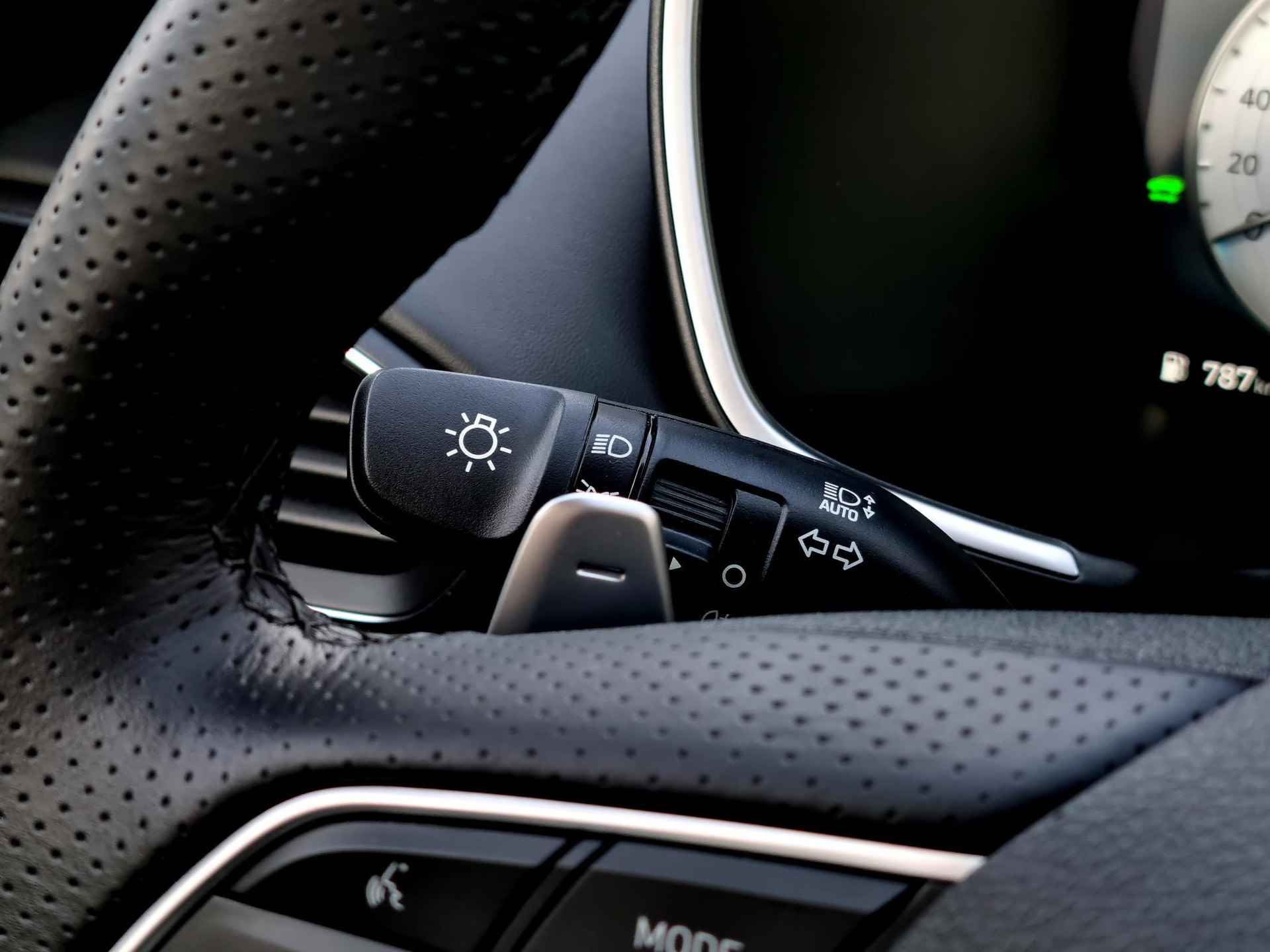 Hyundai Santa Fe 1.6 T-GDI HEV Premium 7Persoons Automaat / Lederen Bekleding / Head-up Display  / Elektrische Achterklep - 42/54