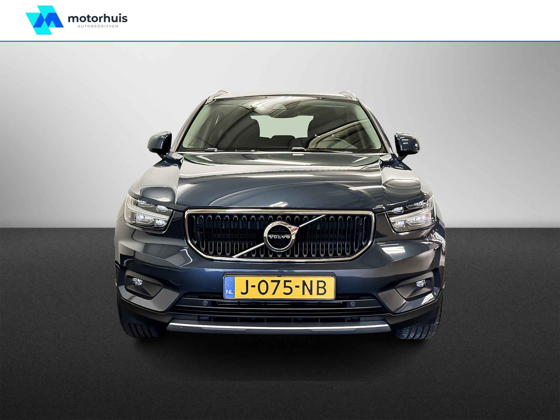 VOLVO Xc40 T2 129PK MOMENTUM PRO NAVI TEL PDC LED NAP - 5/27