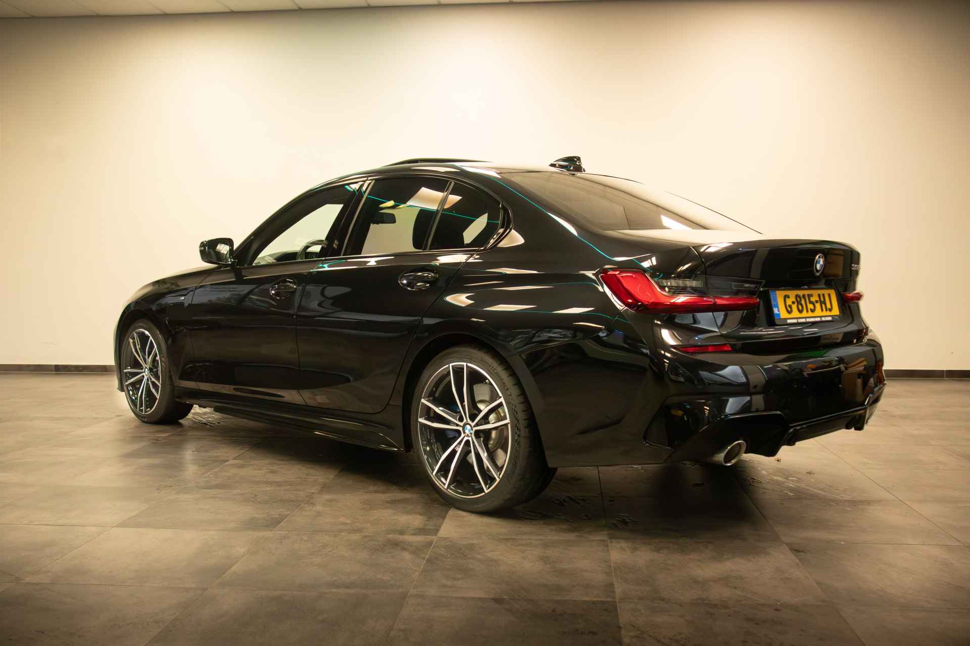 BMW 3-serie 330e High Executive M-Sport+ Head-up Laser-led Schuif/kanteldak 19"lmv - 3/31