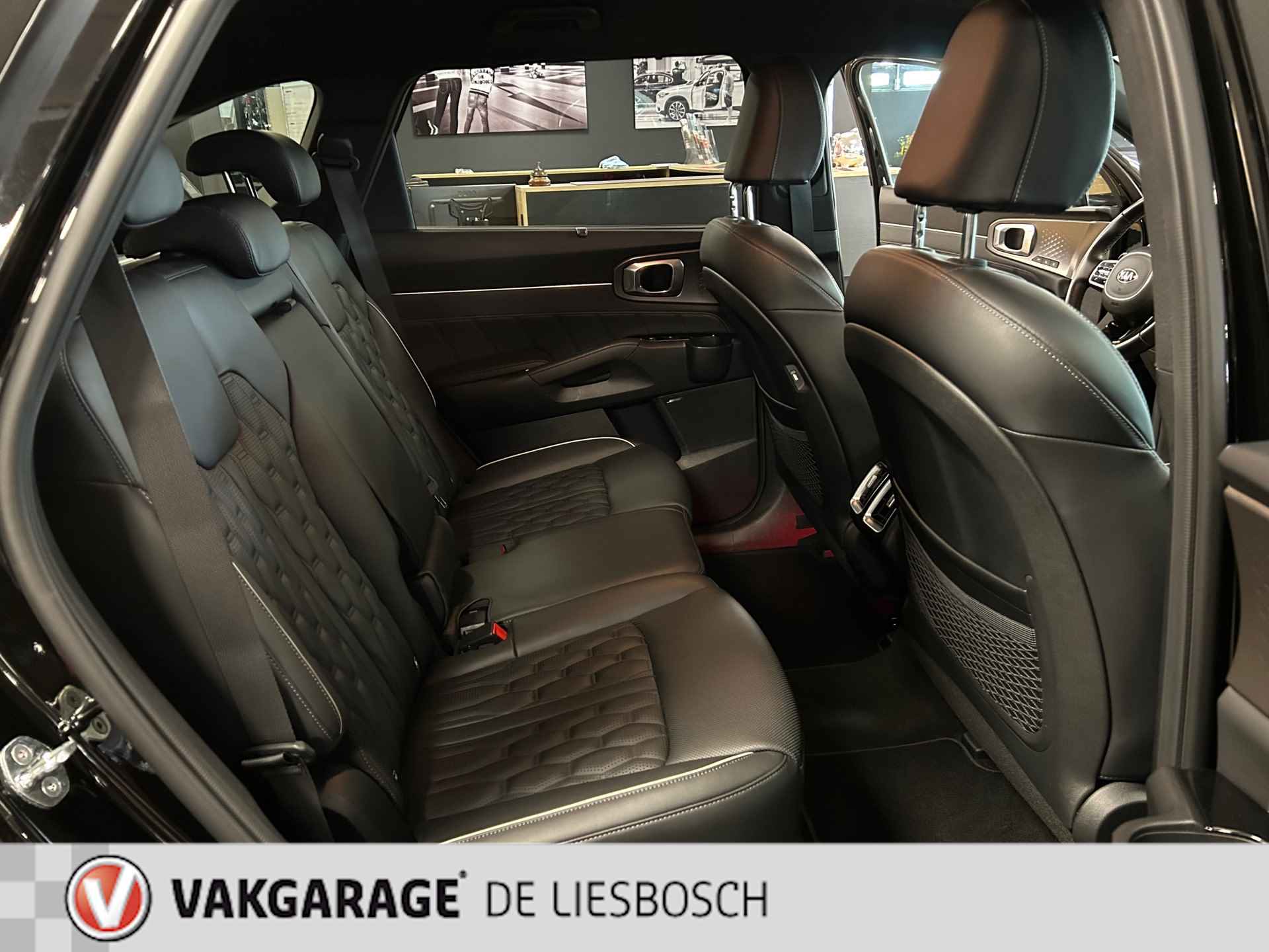 Kia SORENTO 1.6 T-GDI Plug-in Hybrid 4WD ExecutiveLine 5p. / Bose / stoel koeling en verwarming / Leder / trekhaak - 20/33