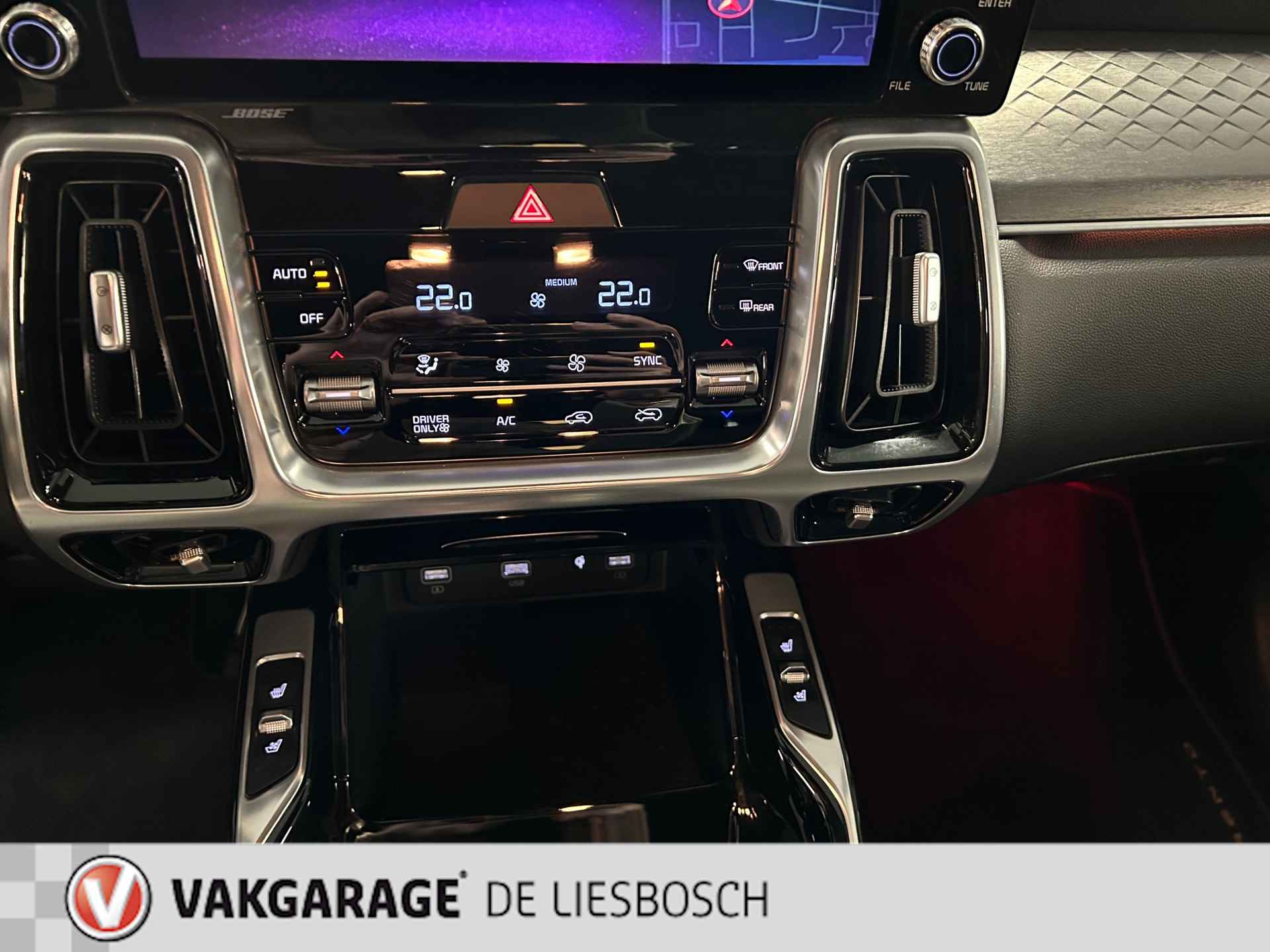 Kia SORENTO 1.6 T-GDI Plug-in Hybrid 4WD ExecutiveLine 5p. / Bose / stoel koeling en verwarming / Leder / trekhaak - 29/33