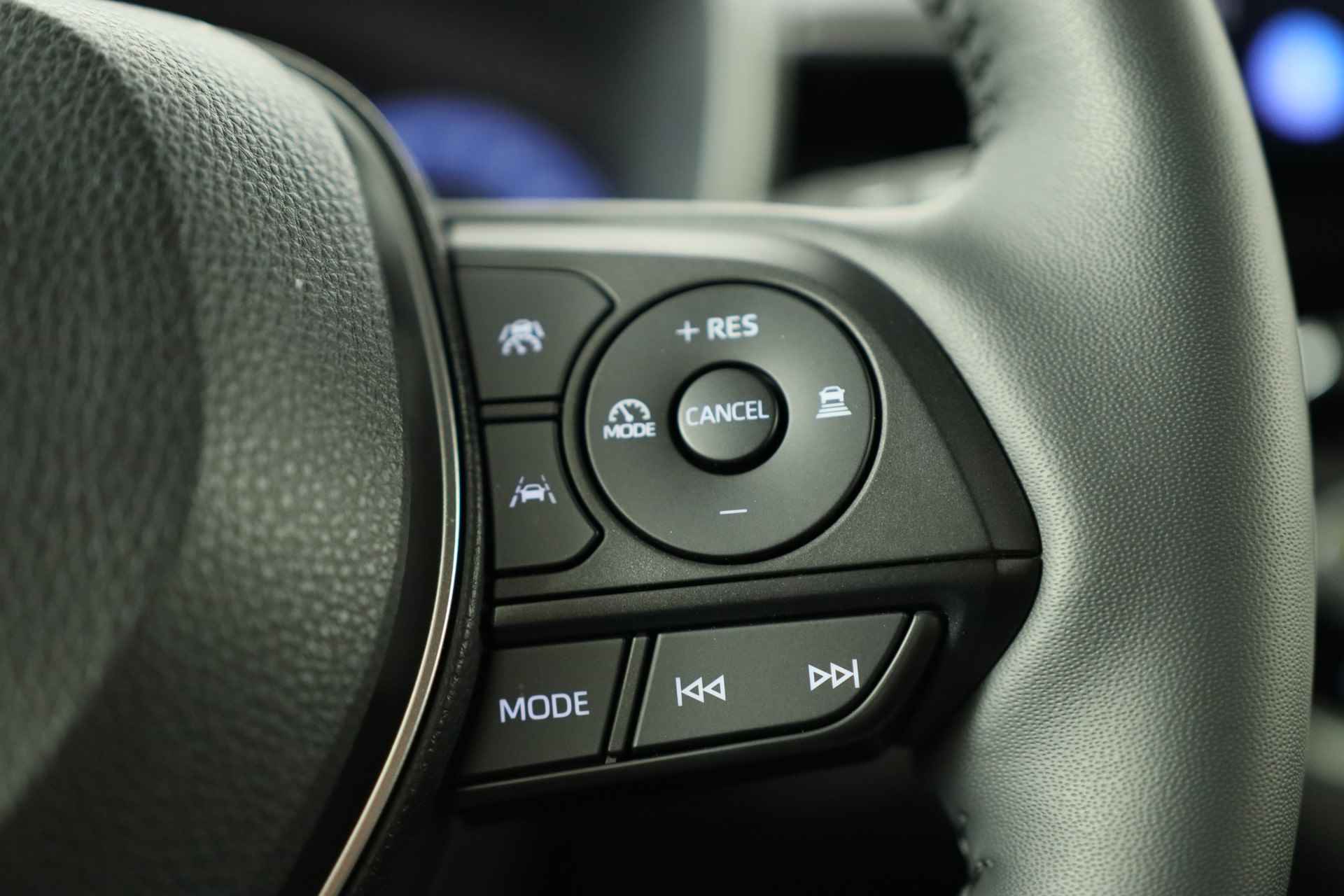 Toyota Corolla Cross Hybrid 140 Dynamic | LED | Clima | Stoel/Stuur Verwarming | Camera | Keyless | Cruise Adaptive | Navi By App | 18'' Lichtmetalen - 19/37