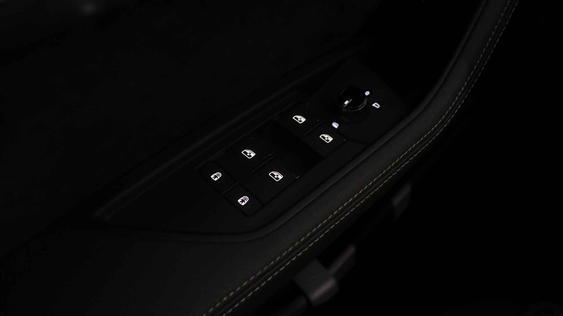 Audi e-tron e-tron 55 Quattro 408pk | Panoramadak | Sportstoelen | 22" LMV | - 23/36