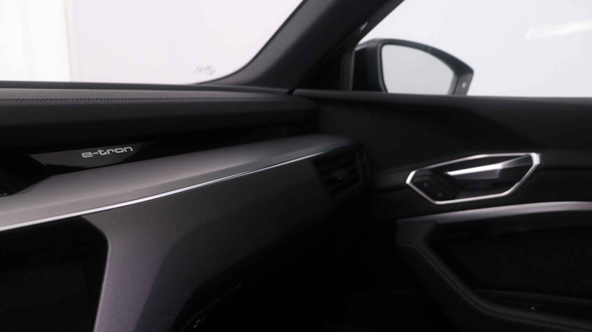 Audi e-tron e-tron 55 Quattro 408pk | Panoramadak | Sportstoelen | 22" LMV | - 36/36