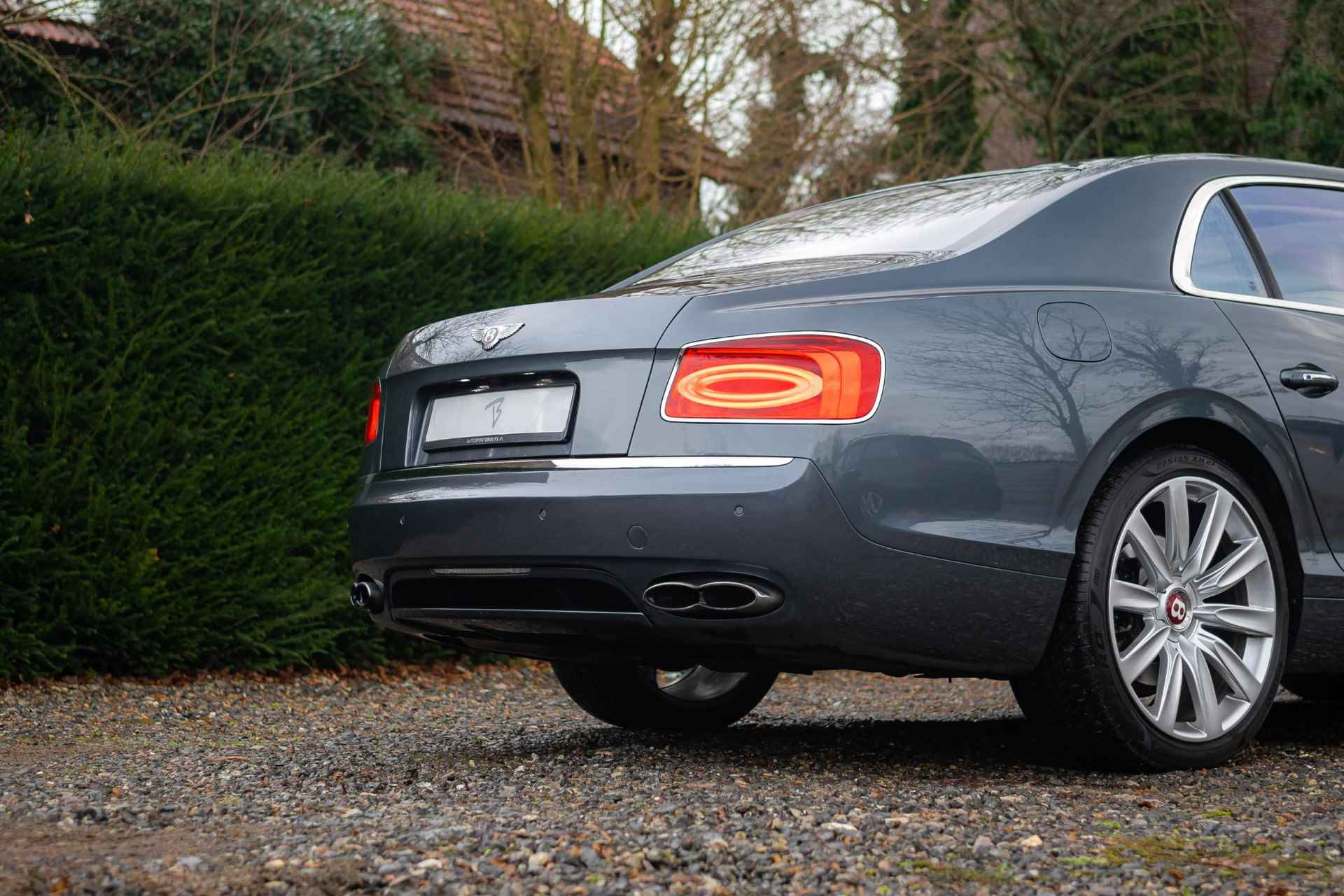 Bentley Flying Spur 4.0 V8 507pk *Mulliner-s Dak-ACC - 33/36