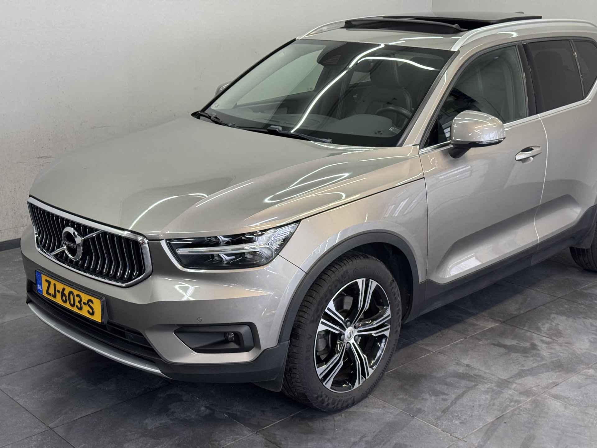 Volvo XC40 2.0 T4 Inscription✅Luxury Line✅Origineel Nederlands✅Panoramadak✅Harman/Kardon✅Stoelverwarming✅Adaptive Cruise Control✅Stuurverwarming✅NAP✅ - 18/96