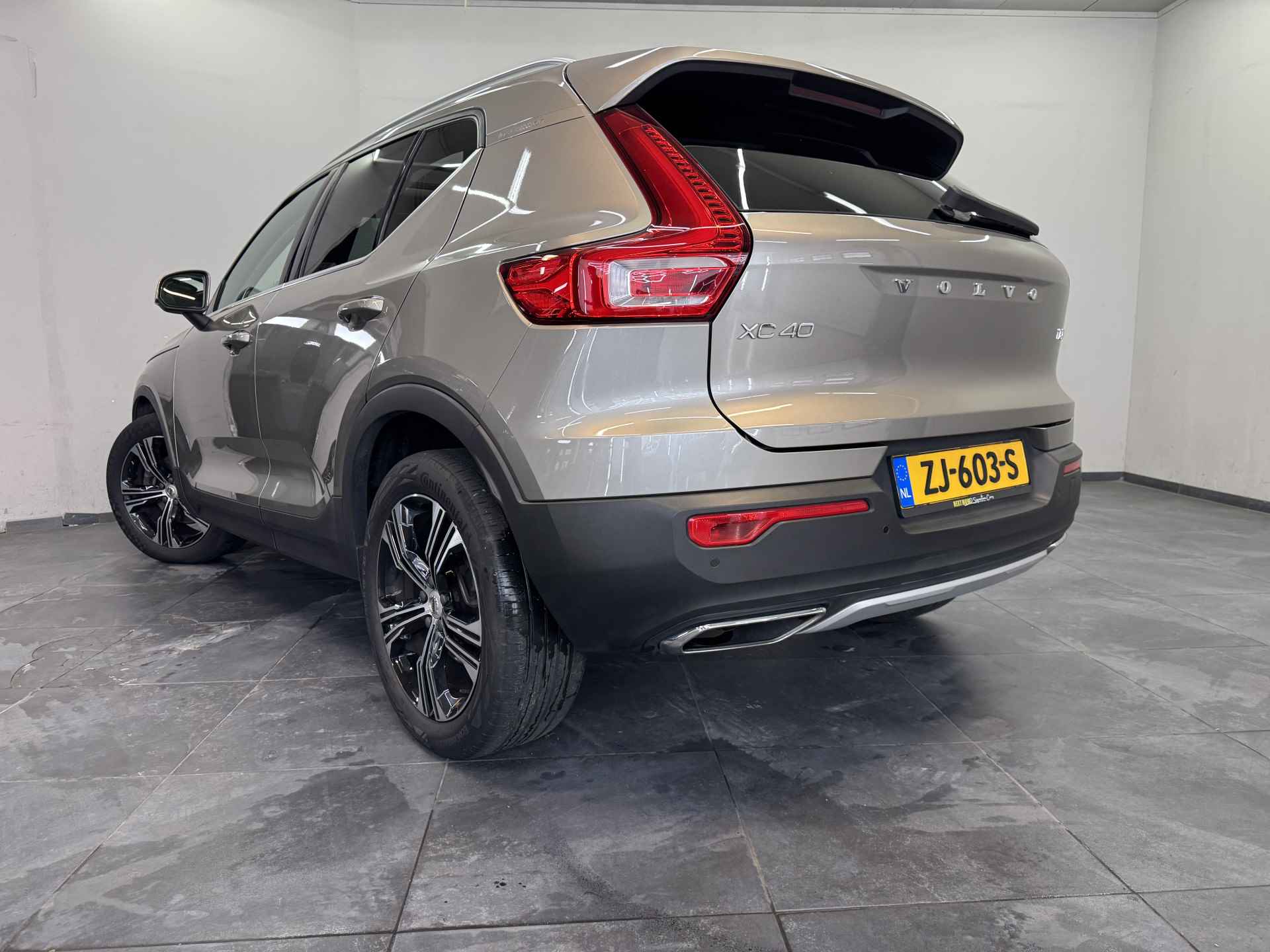 Volvo XC40 2.0 T4 Inscription✅Luxury Line✅Origineel Nederlands✅Panoramadak✅Harman/Kardon✅Stoelverwarming✅Adaptive Cruise Control✅Stuurverwarming✅NAP✅ - 24/96