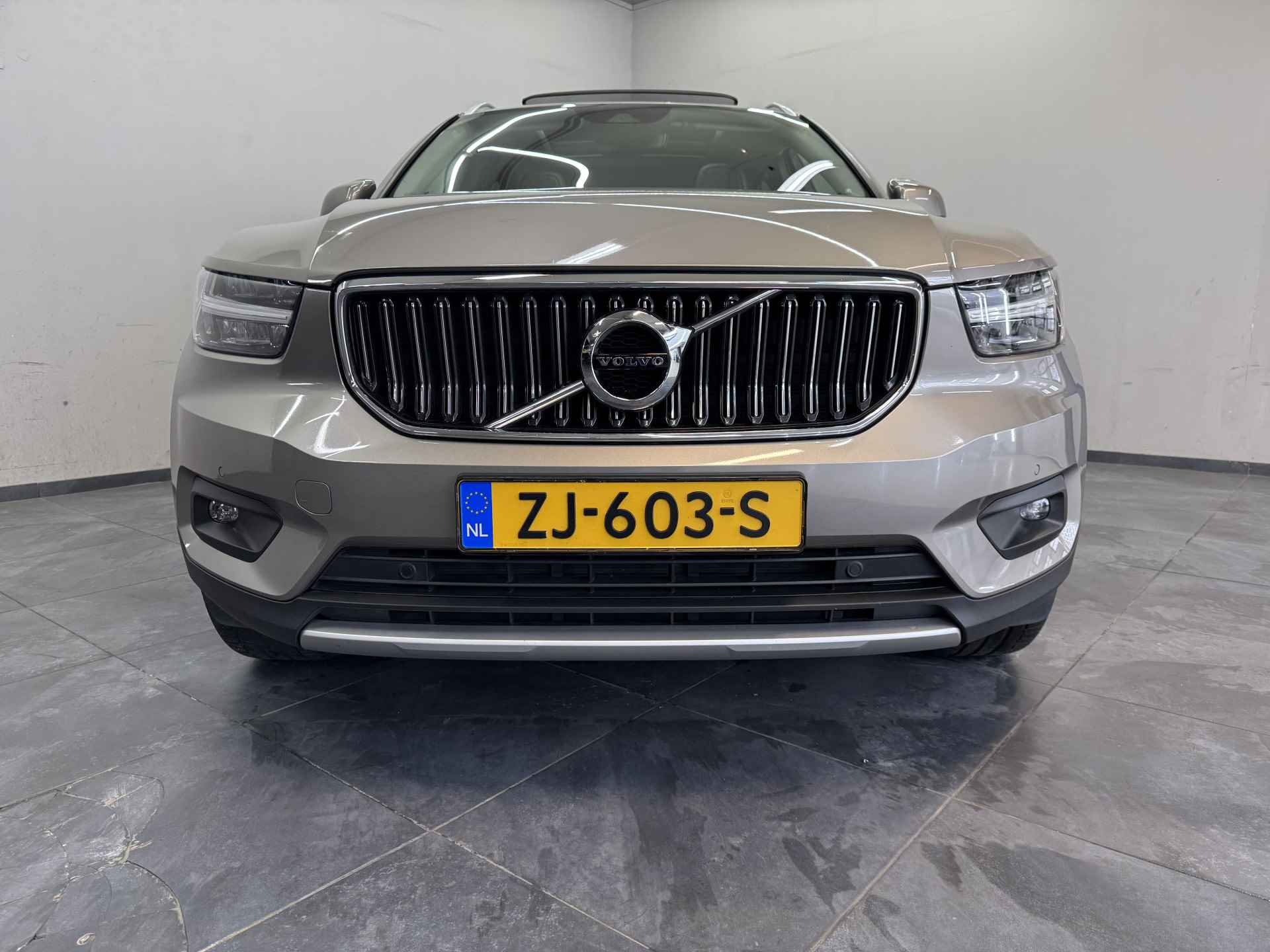 Volvo XC40 2.0 T4 Inscription✅Luxury Line✅Origineel Nederlands✅Panoramadak✅Harman/Kardon✅Stoelverwarming✅Adaptive Cruise Control✅Stuurverwarming✅NAP✅ - 39/96