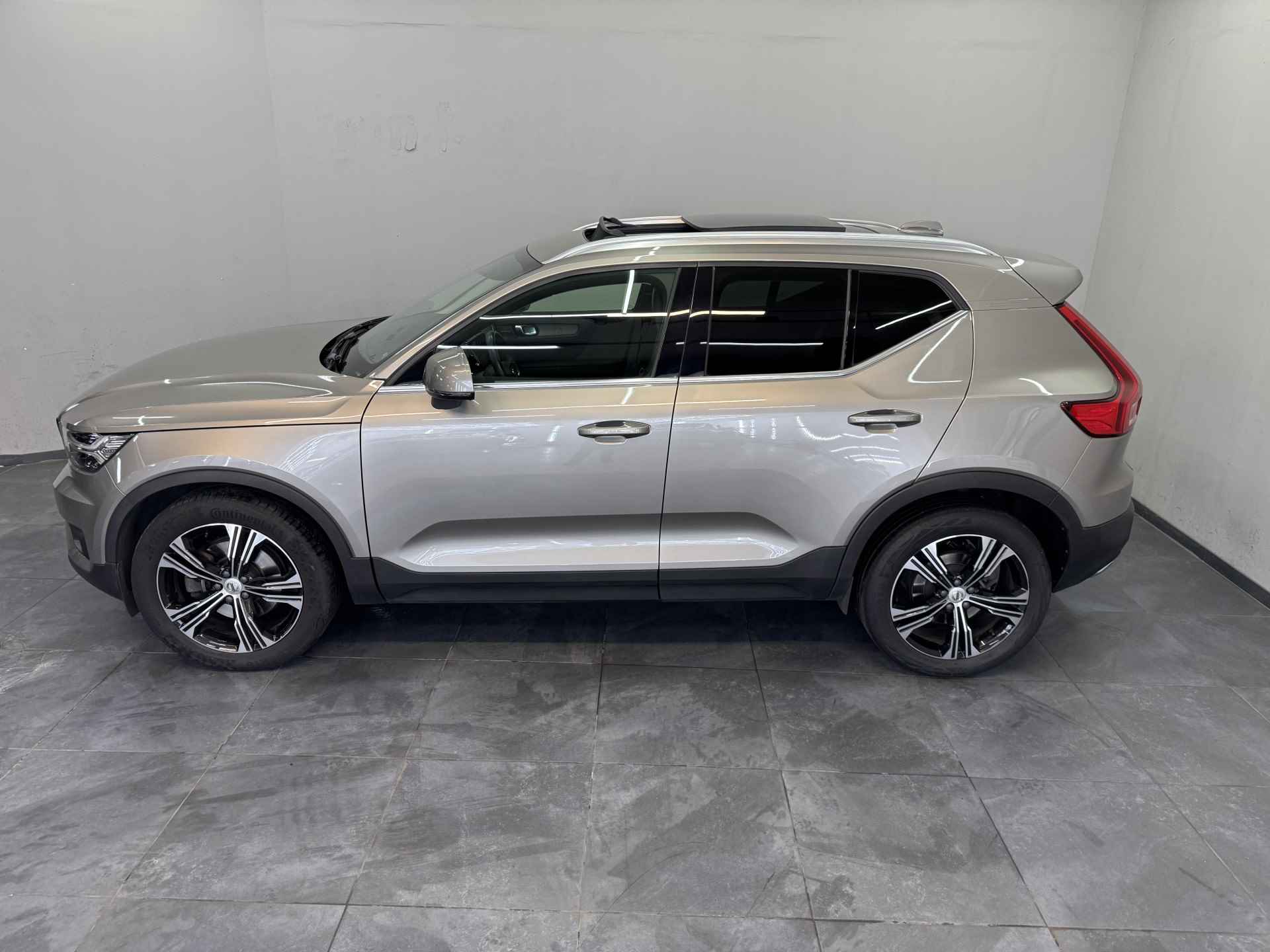 Volvo XC40 2.0 T4 Inscription✅Luxury Line✅Origineel Nederlands✅Panoramadak✅Harman/Kardon✅Stoelverwarming✅Adaptive Cruise Control✅Stuurverwarming✅NAP✅ - 75/96