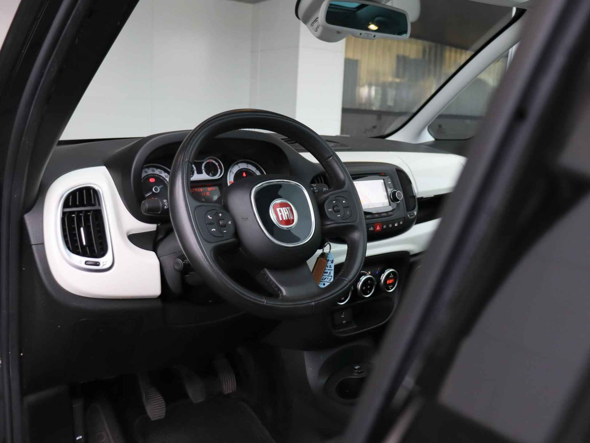 Fiat 500 L 0.9 TwinAir | Navi | ECC |  Pano-dak | Beats Audio | Cruise Control | - 6/26