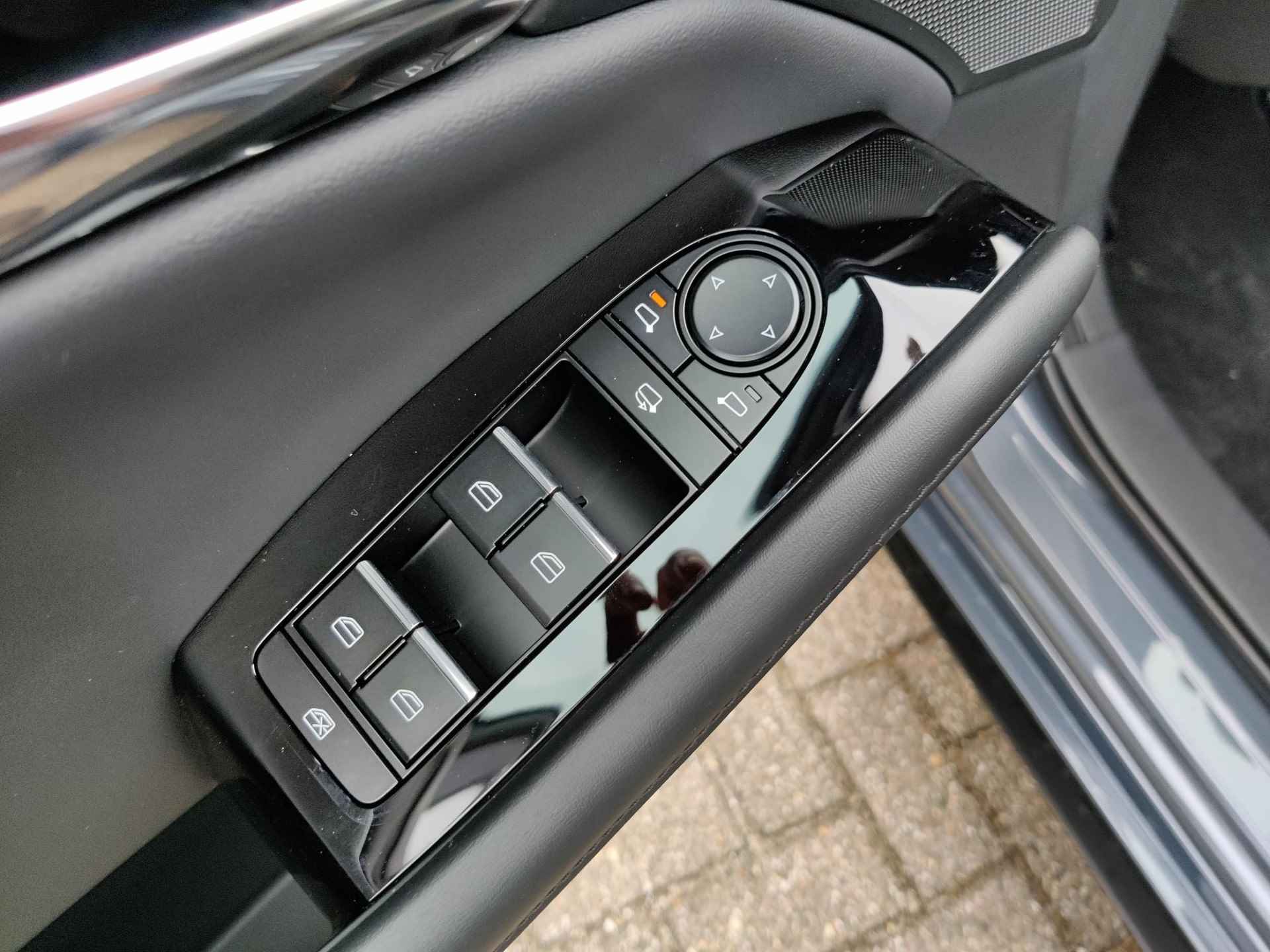 Mazda 3 2.0 E-SkyActiv-G 122 Comfort Automaat | 5.395 EURO KORTING! | LEER PAKKET | 6 JAAR GARANTIE! | - 26/31