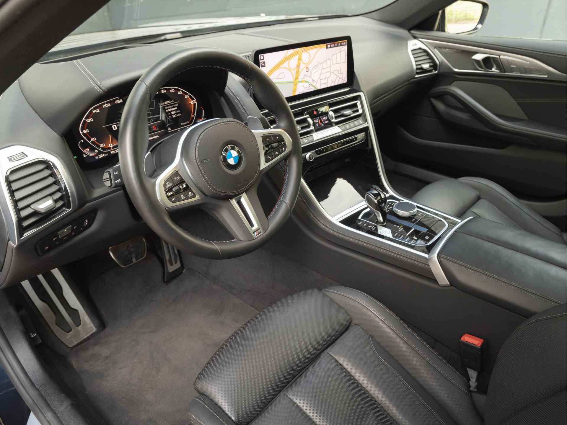 BMW 8 Serie Gran Coupé M850i xDrive Gran Coupé - Pano - Driving Ass Prof - Stoelventilatie - 14/39