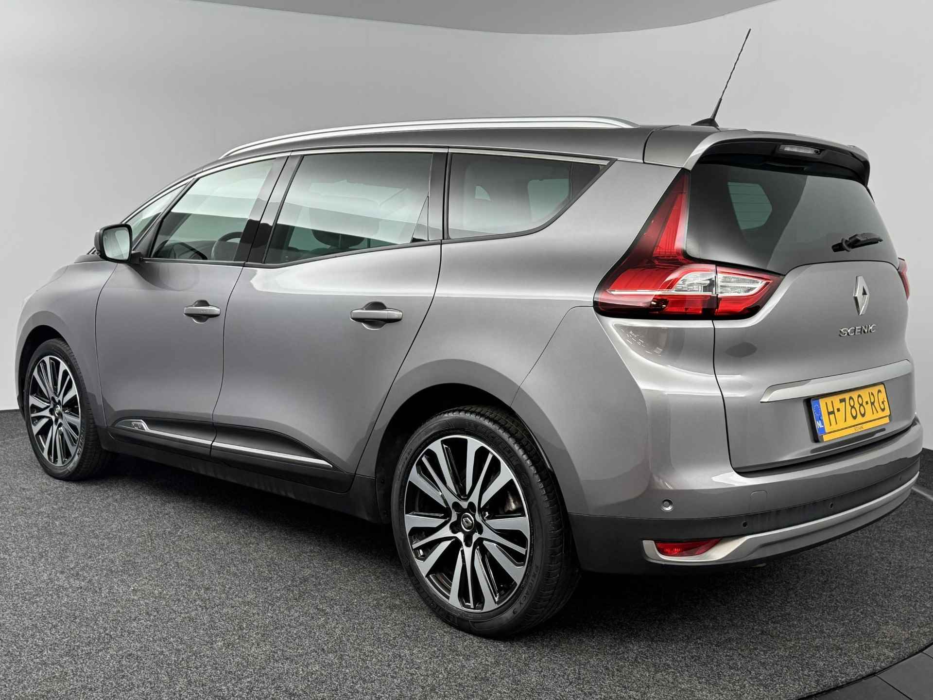 Renault Grand Scénic 1.3 TCe 159 EDC Initiale Paris | Automaat | Panoramadak | Leder | Groot Scherm - 7/53