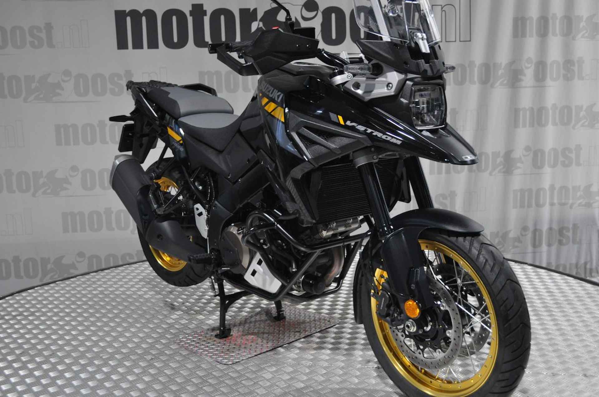 SUZUKI Dl 1050 Xt V-STROM - 12/23