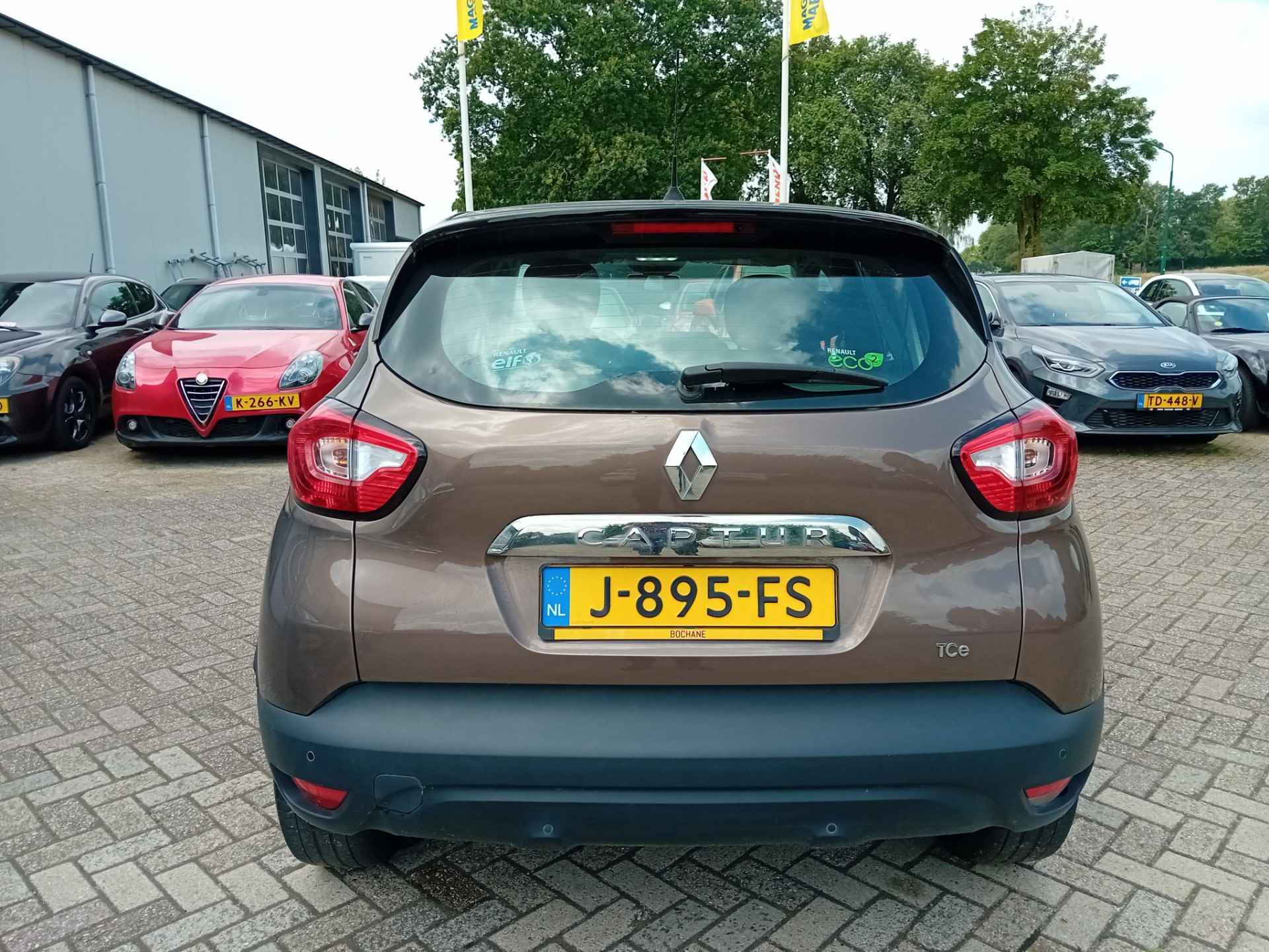 Renault Captur 0.9 TCe Helly Hansen - Navigatie - Pdc - 8/14