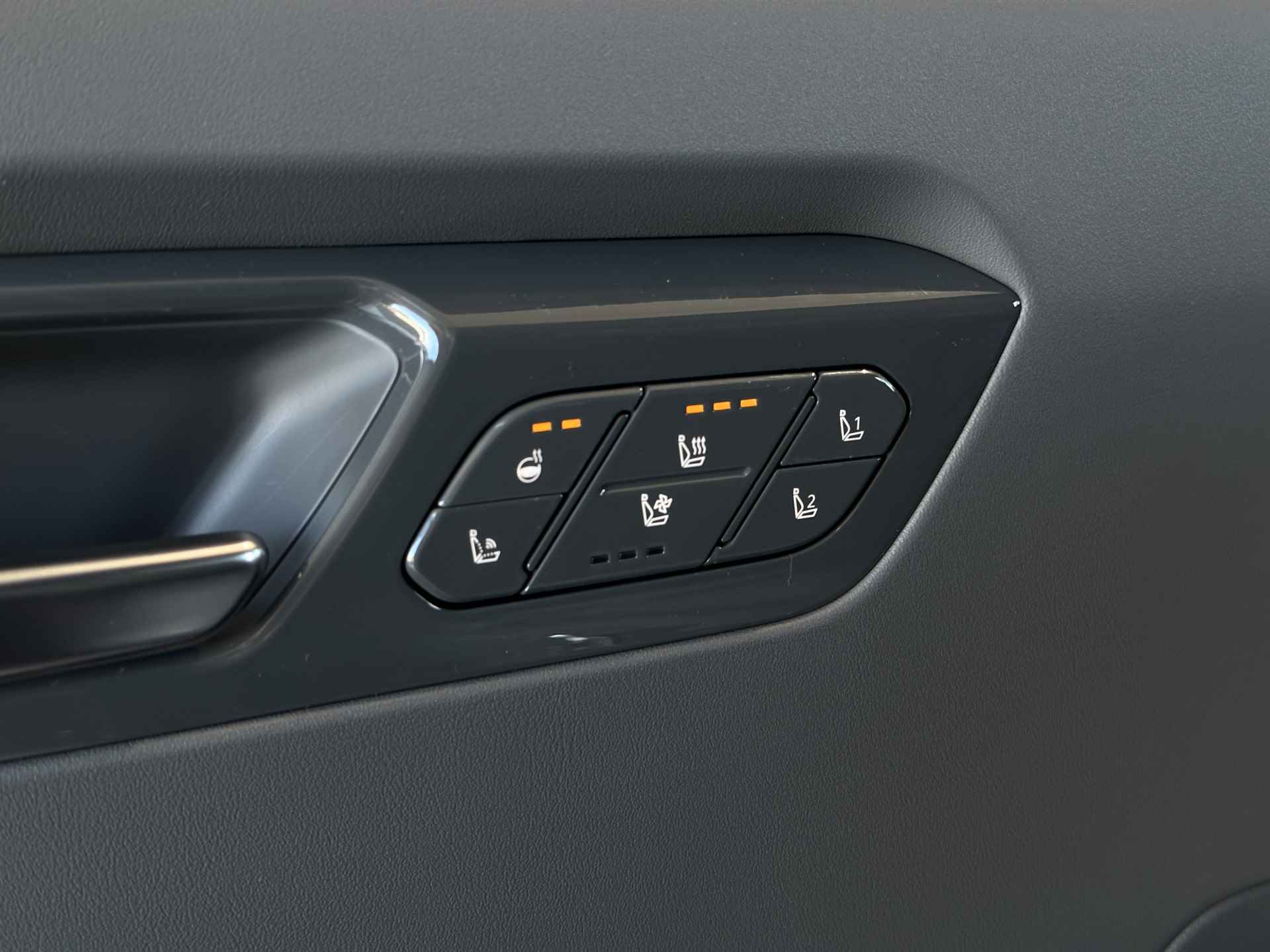 Kia EV9 Launch Edition 100 kWh - Exclusief Velgen - Head-up Display - Navigatie - Climate Control - Adaptief Cruise Control - Stoel/Stuur Verwarming - Stoel Verkoeling - Fabrieksgarantie Tot 2030 - 16/59
